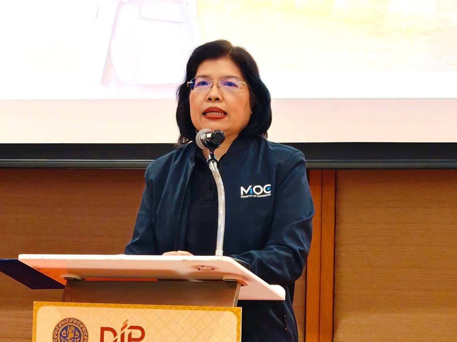 เข้าร่วมอบรมหลักสูตร “พัฒนาคุณภาพสินค้า GI ไทย ด้วยระบบควบคุมภายในสู่มาตรฐานสากล”..คลิก