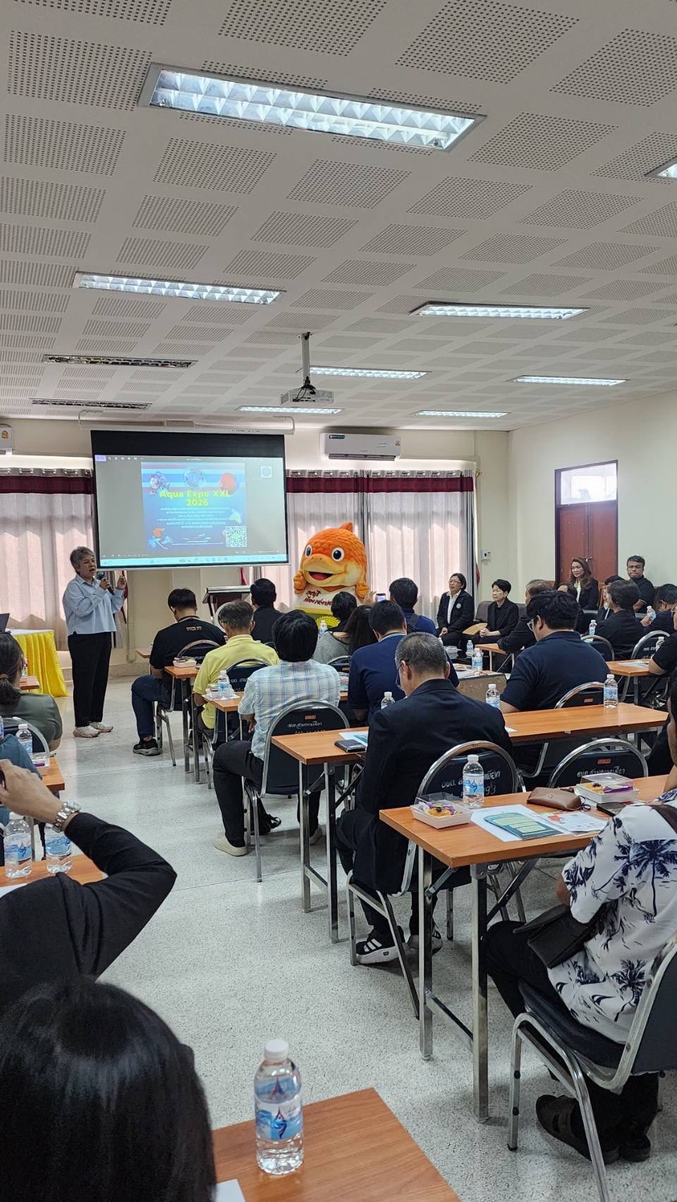 เข้าร่วมประชุม “การสร้างความรับรู้การขนส่งสัตว์น้ำสวยงามไปต่างประเทศผ่าน ไปรษณีย์ไทย”..คลิก
