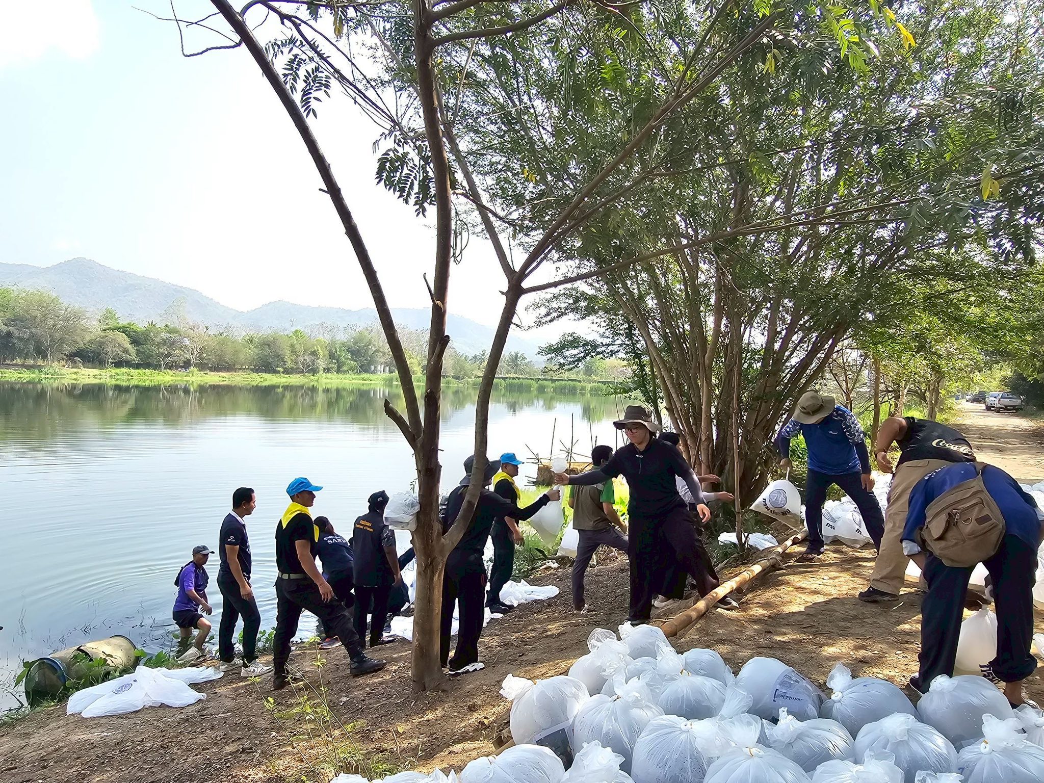 ลงพื้นที่บูรณาการร่วมกับคณะกรรมการแหล่งน้ำชุมชนและประชาชนในพื้นที่