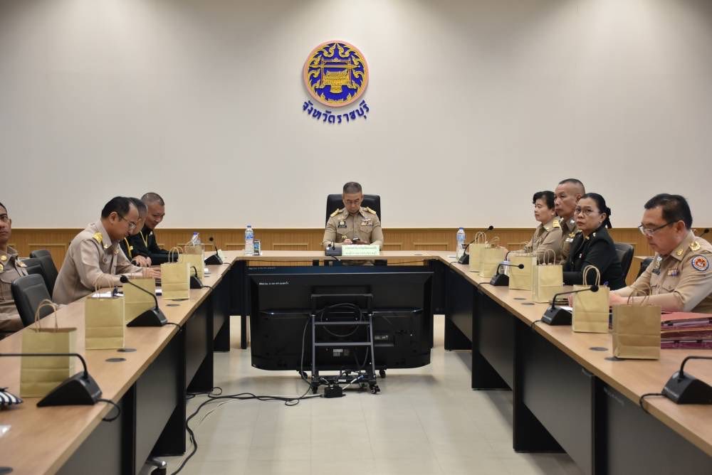 เข้าร่วมประชุมการนำคู่มือการบริหารจัดการโครงการอันเนื่องมาจากพระราชดำริเชิงพื้นที่ ด้วยกระบวนการ One Plan เขตพื้นที่ภาคกลาง..คลิก