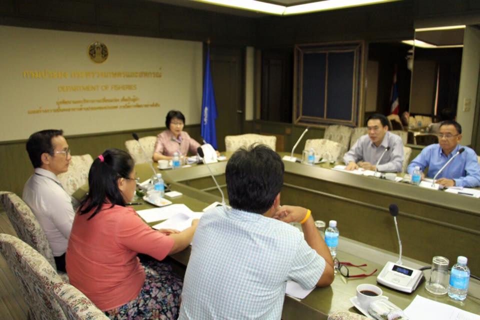 โครงการจัดตั้งศูนย์พัฒนาและบริ..ชมภาพ