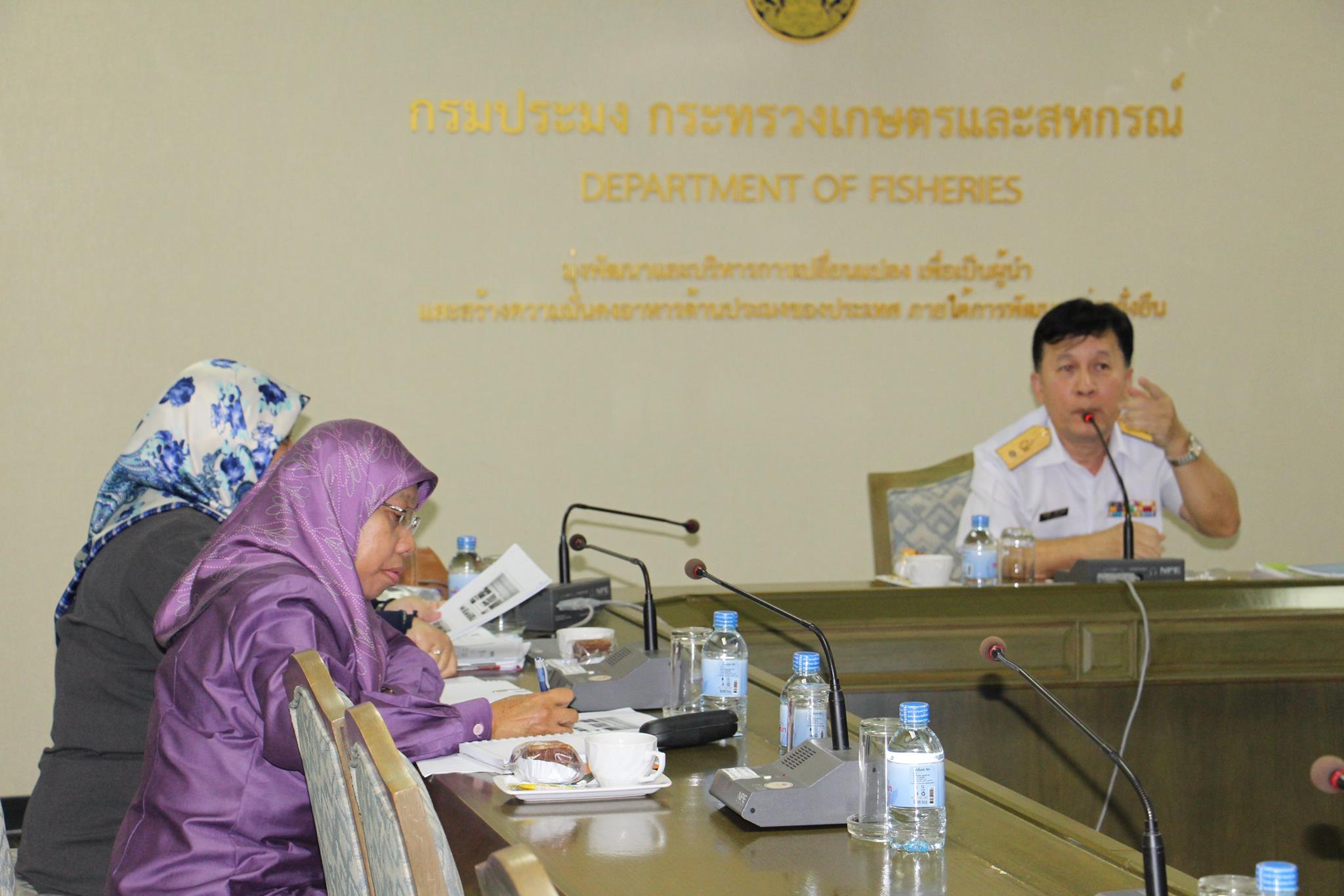 คณะเจ้าหน้าที่กรมประมงประเทศบร..ชมภาพ