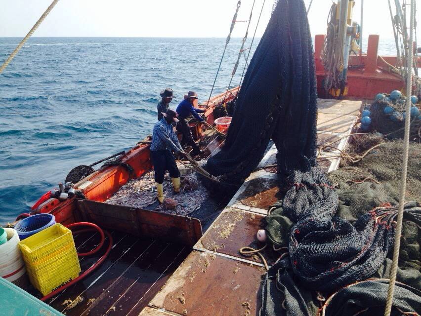 เจ้าหน้าที่เรือตรวจ 610 ได้ทำก..ชมภาพ