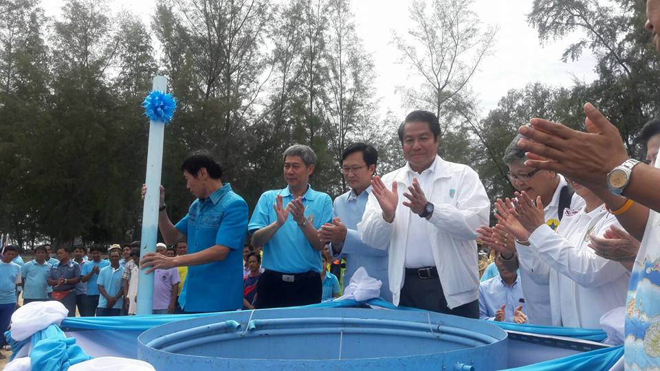 จัดพิธีส่งมอบปะการังเทียม เฉลิ..ชมภาพ