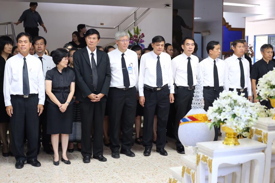 อธิบดีกรมประมงพร้อมด้วยข้าราชก..ชมภาพ