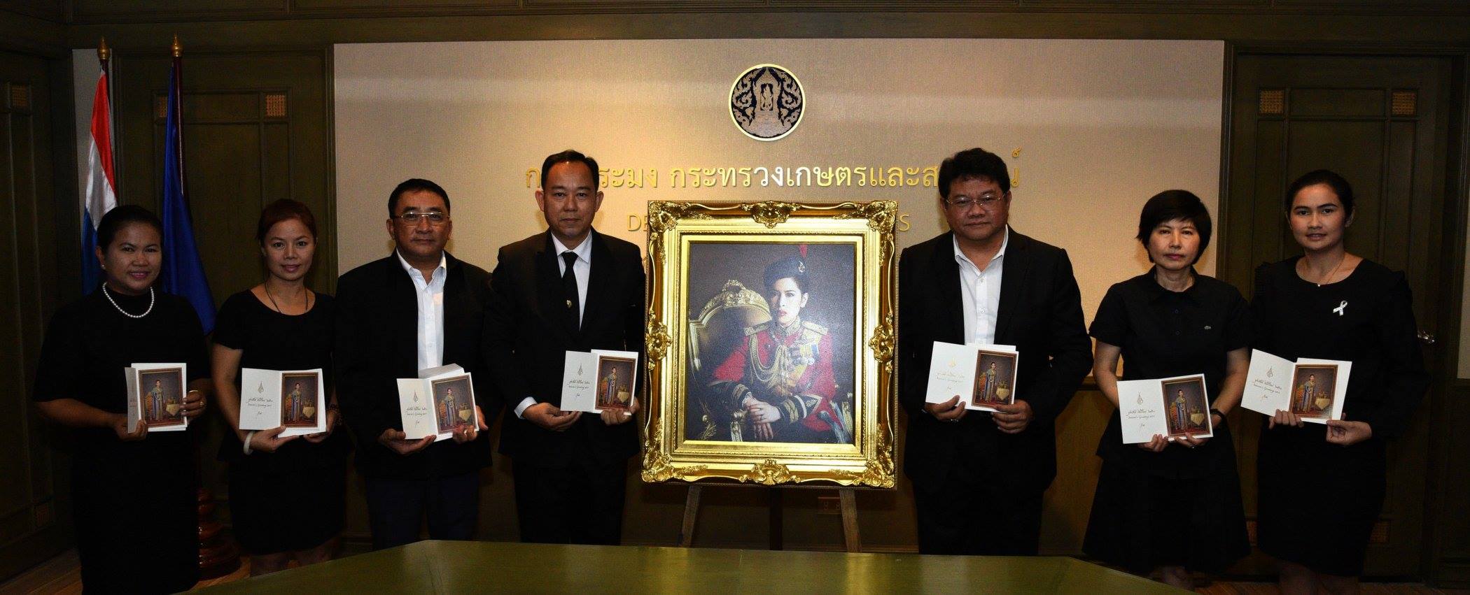 นายอดิศร พร้อมเทพ อธิบดีกรมประ..ชมภาพ