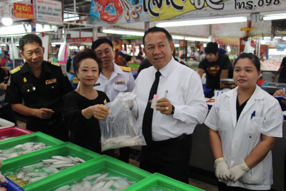  ลงพื้นที่นำทีมเจ้าหน้าที่ตรวจ..ชมภาพ