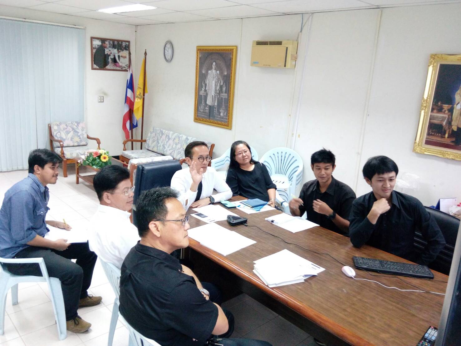ประชุมทางไกล เรื่องการเตรียมคว..ชมภาพ