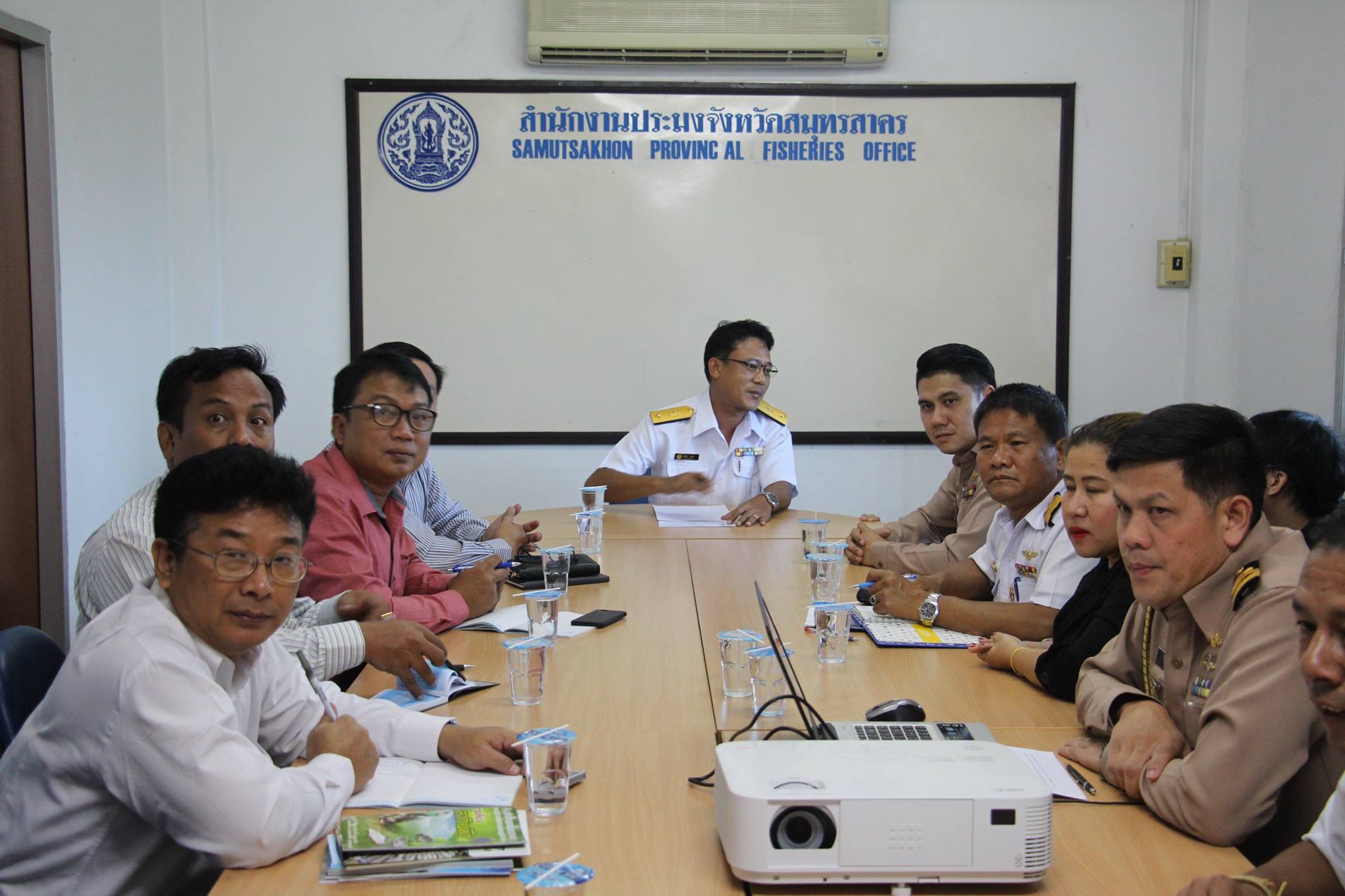 ลงพื้นที่ร่วมประชุมกัน ณ สำนัก..ชมภาพ