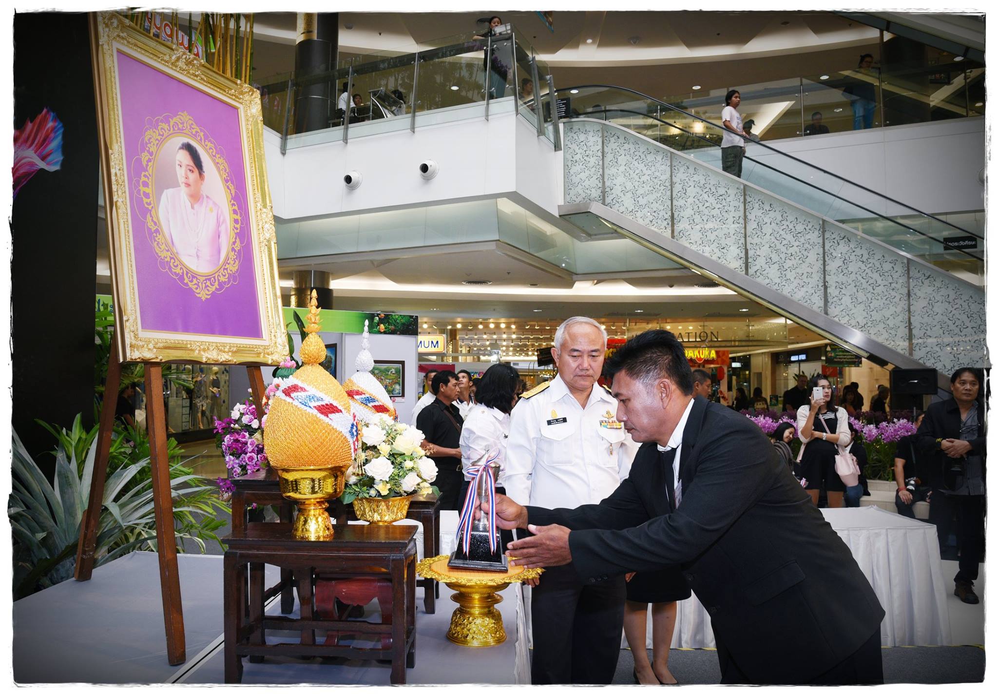 นายชำนาญ พงษ์ศรี รองอธิบดีกรมป..ชมภาพ