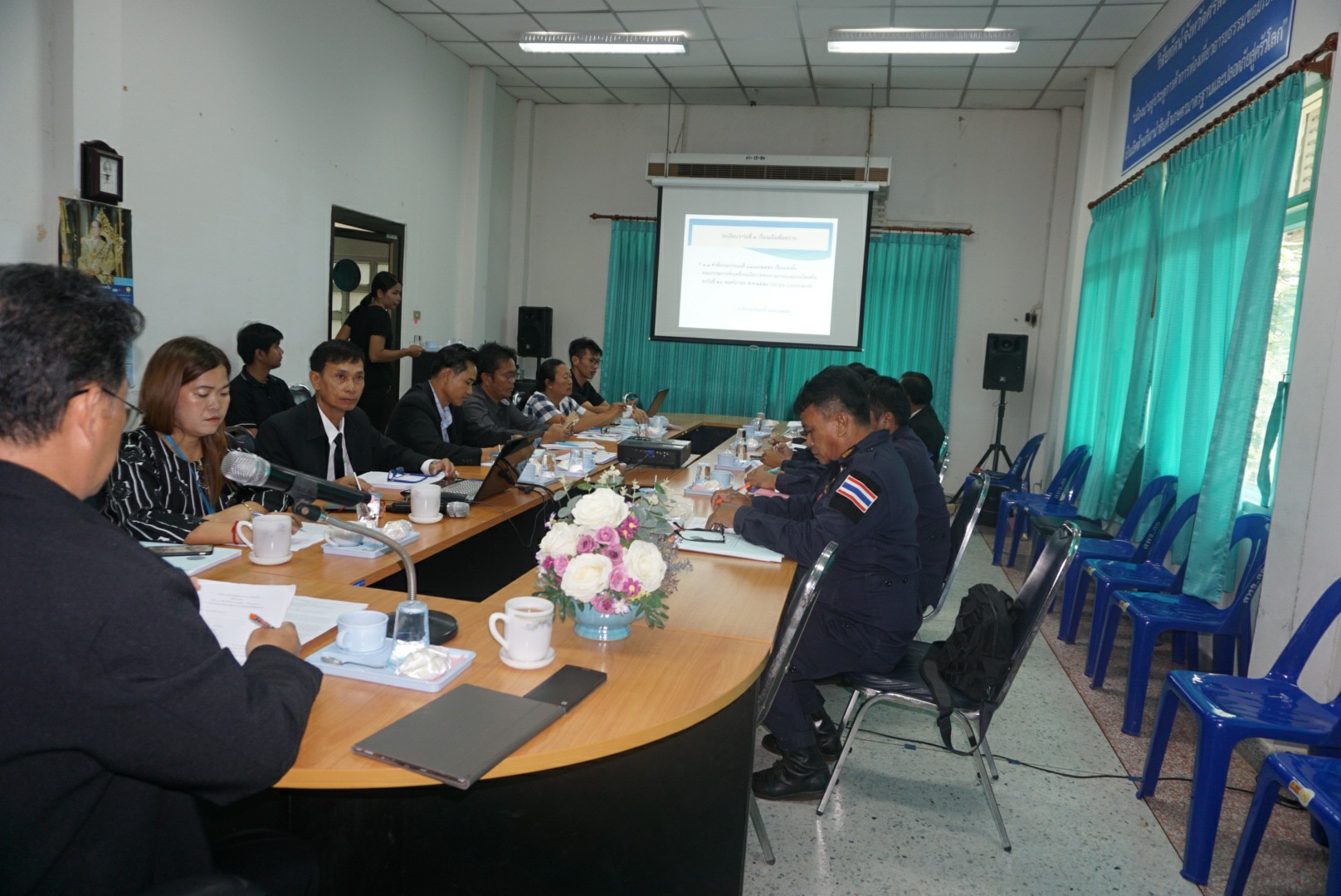 ประชุมปรึกษาหารือการขับเคลื่อน..ชมภาพ