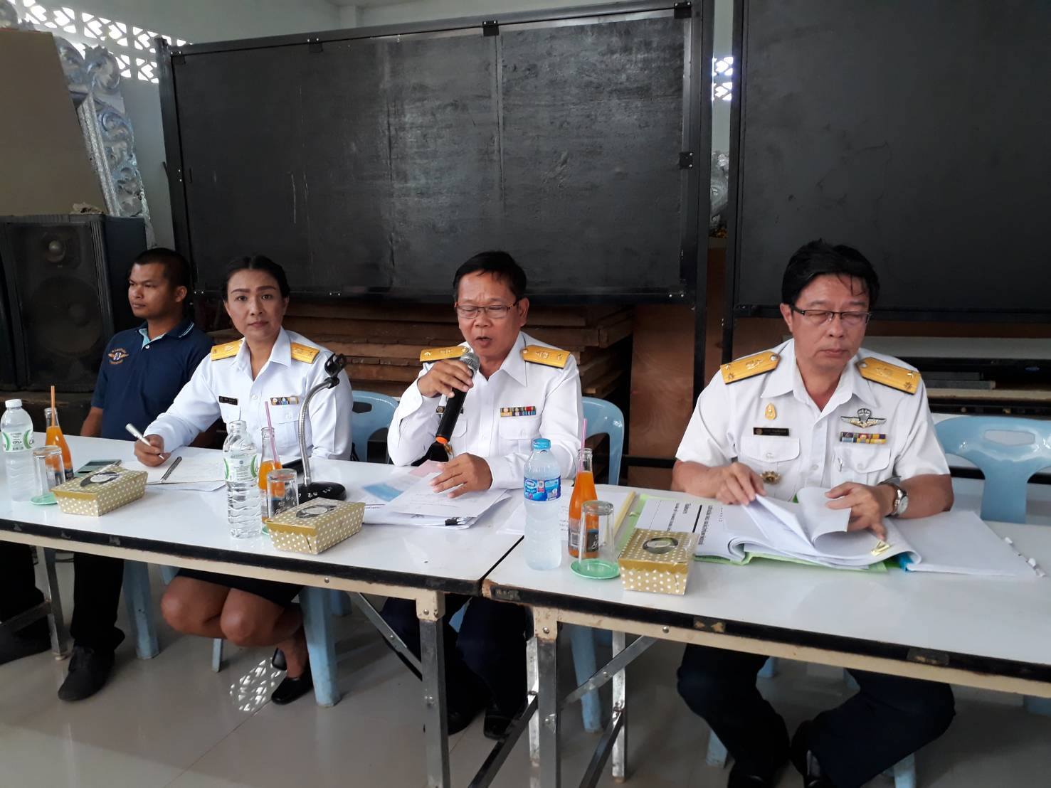 ร่วมกันทำประชาคมเรื่องการขออนุ..ชมภาพ