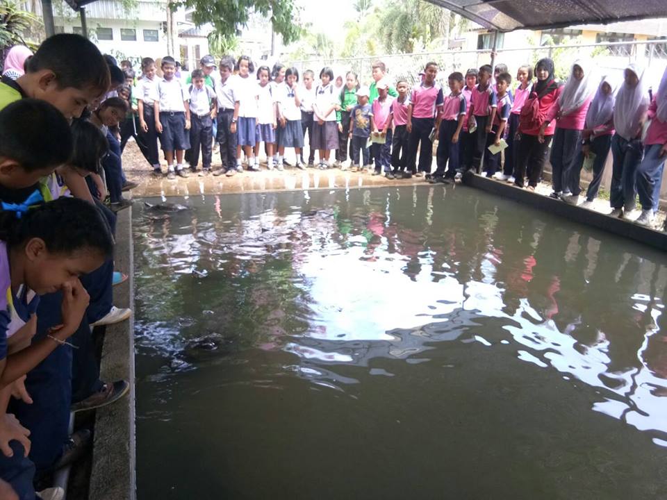 เข้าเยี่ยมชมศึกษาดูงานการเพาะพ..ชมภาพ