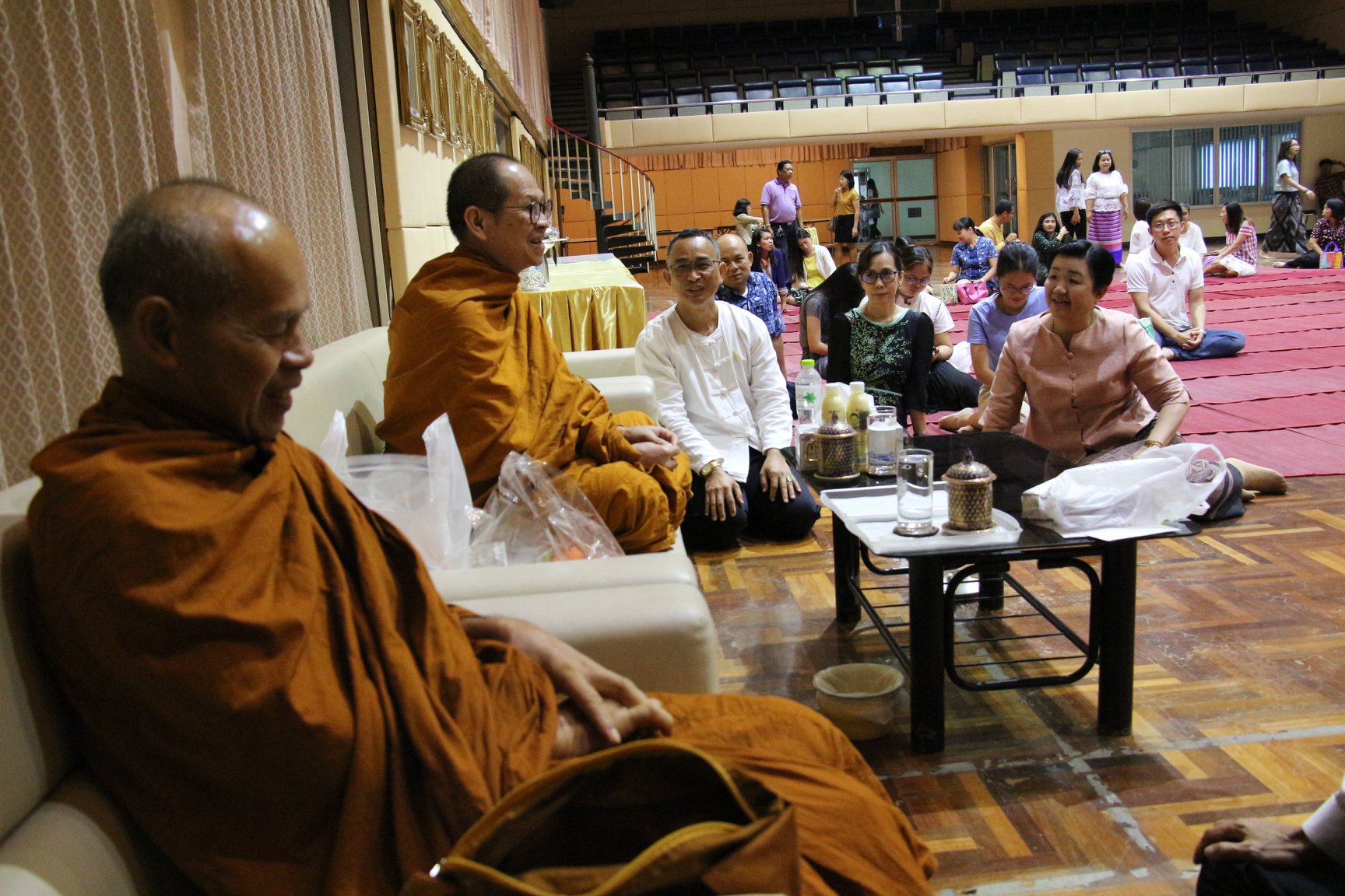 นางอุมาพร พิมลบุตร รองอธิบดีกร..ชมภาพ