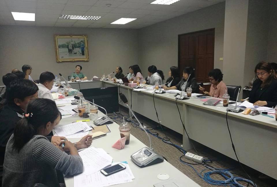 นางอุมาพร พิมลบุตร รองอธิบดีกร..ชมภาพ