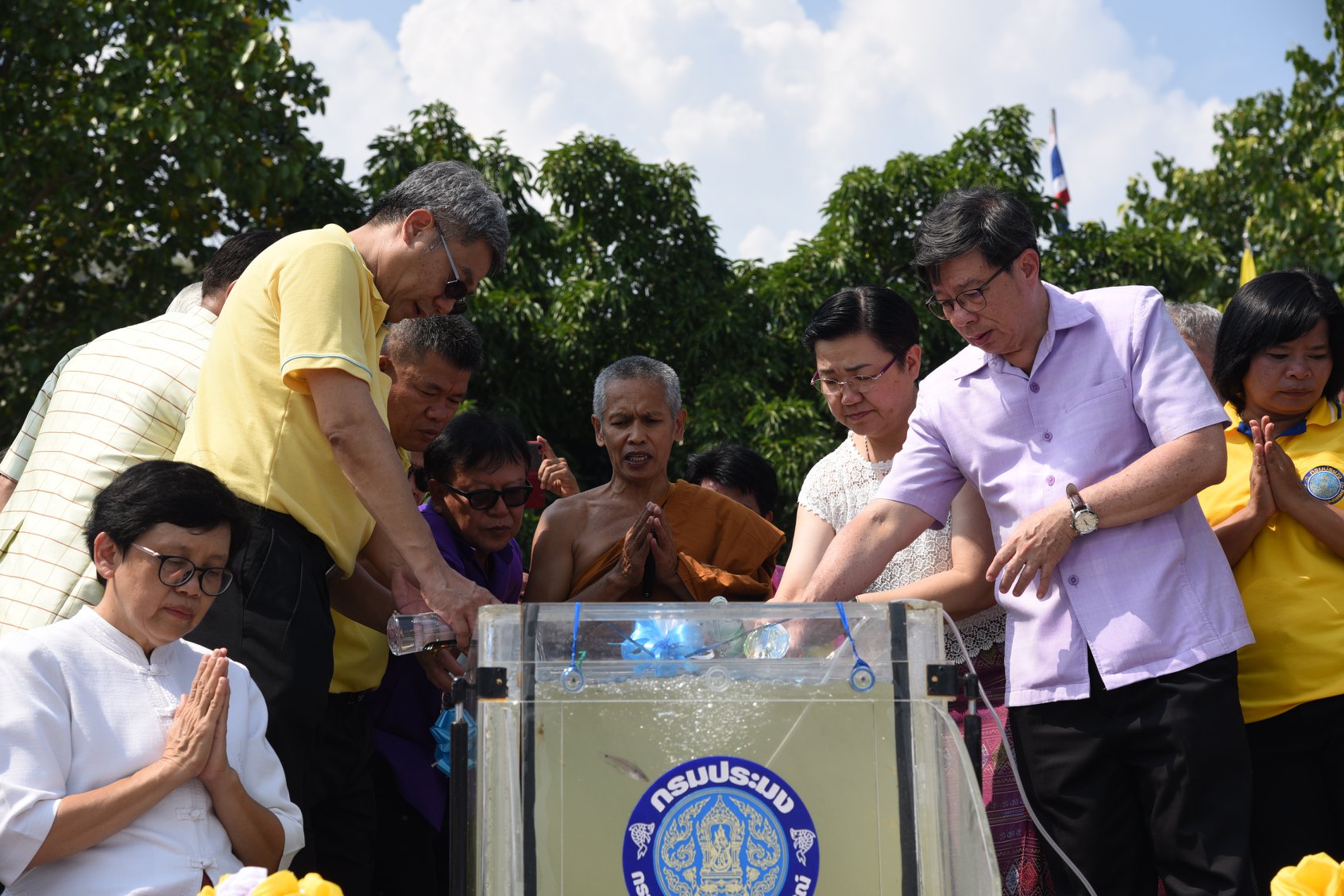 นายอดิศร พร้อมเทพ อธิบดีกรมประ..ชมภาพ