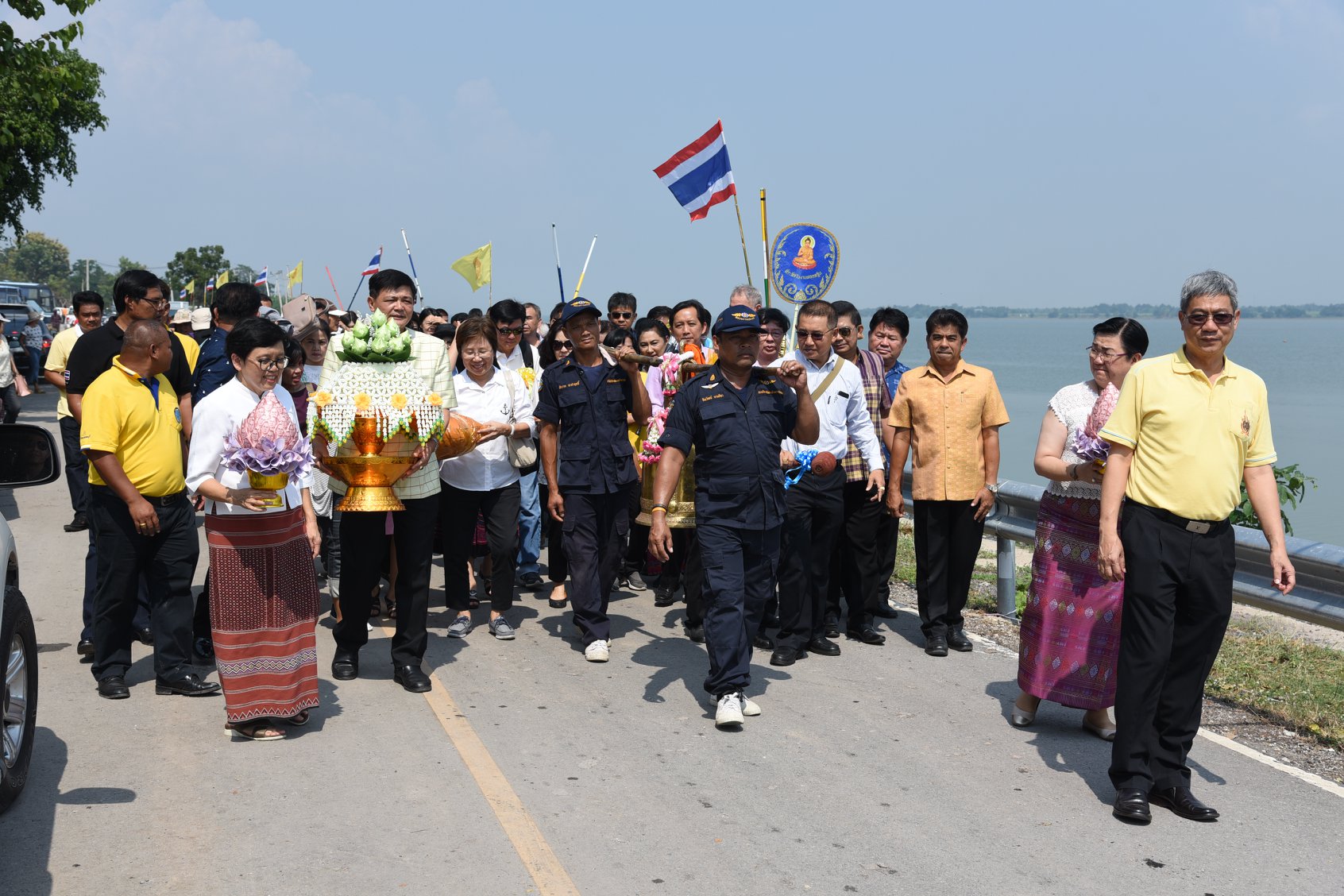 นายอดิศร พร้อมเทพ อธิบดีกรมประ..ชมภาพ