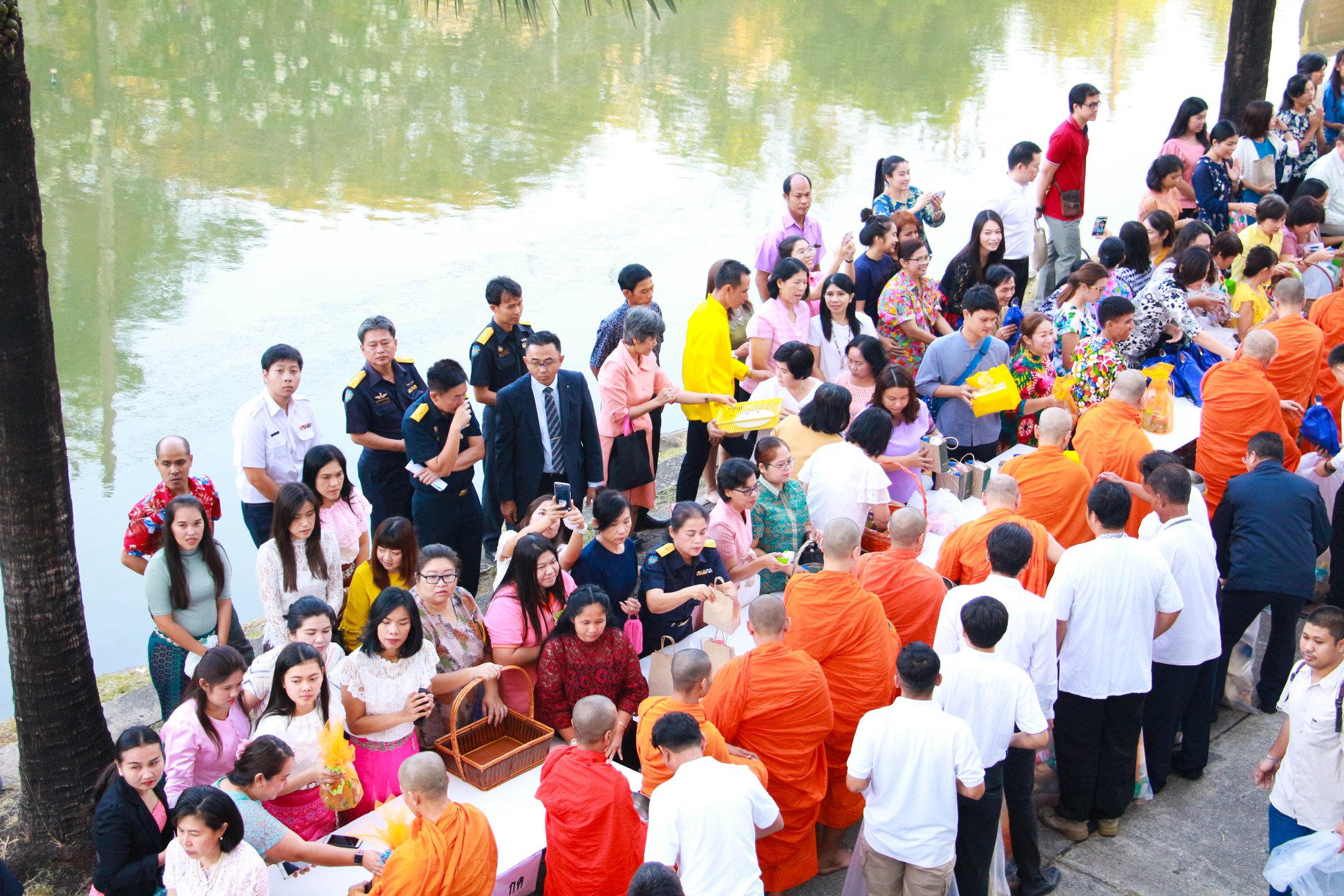 ดร.อดิศร พร้อมเทพ อธิบดีกรมประ..ชมภาพ