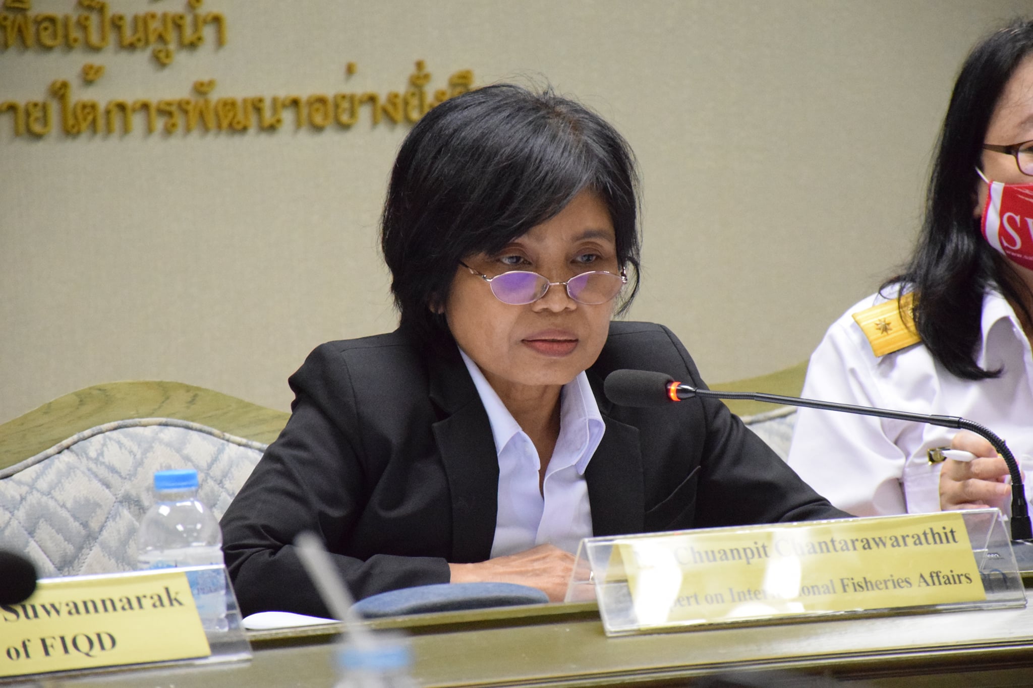  นางชวนพิศ จันทรวราทิตย์ ผู้เช..ชมภาพ