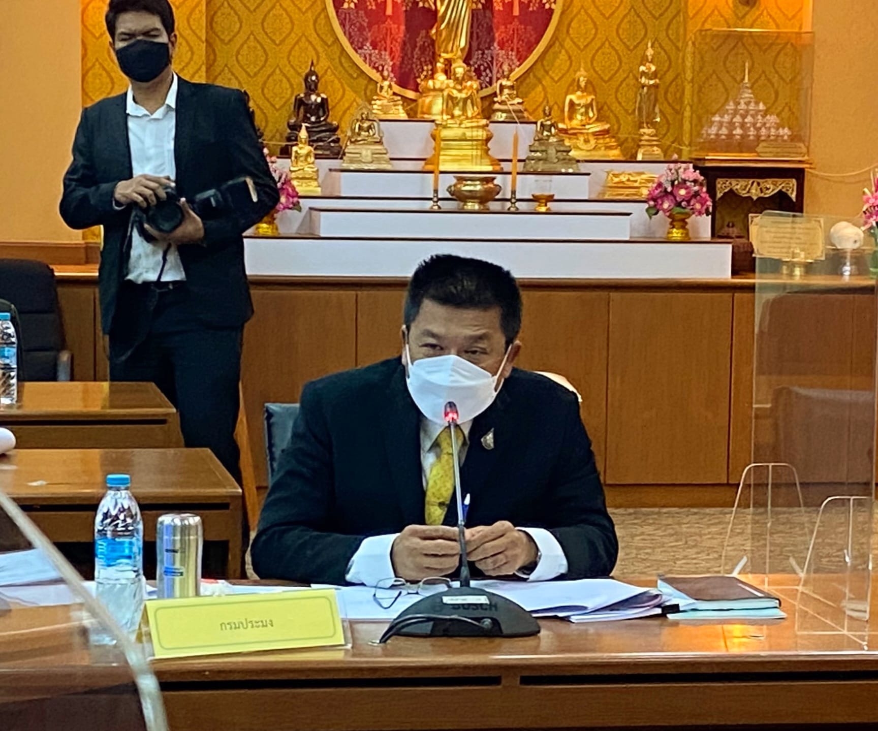เข้าร่วมประชุมรับฟังข้อเสนอของ..ชมภาพ