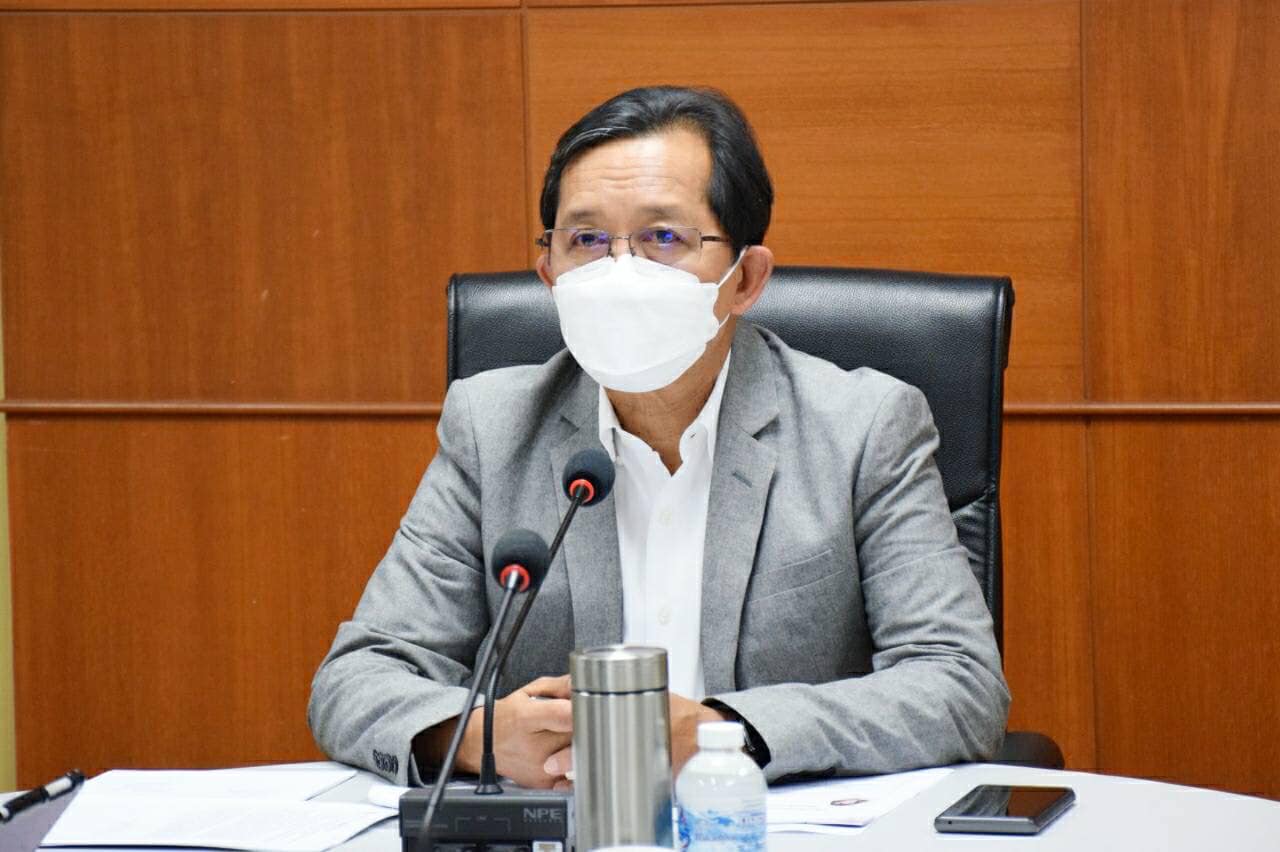 นายเฉลิมชัย สุวรรณรักษ์ รองอธิ..ชมภาพ