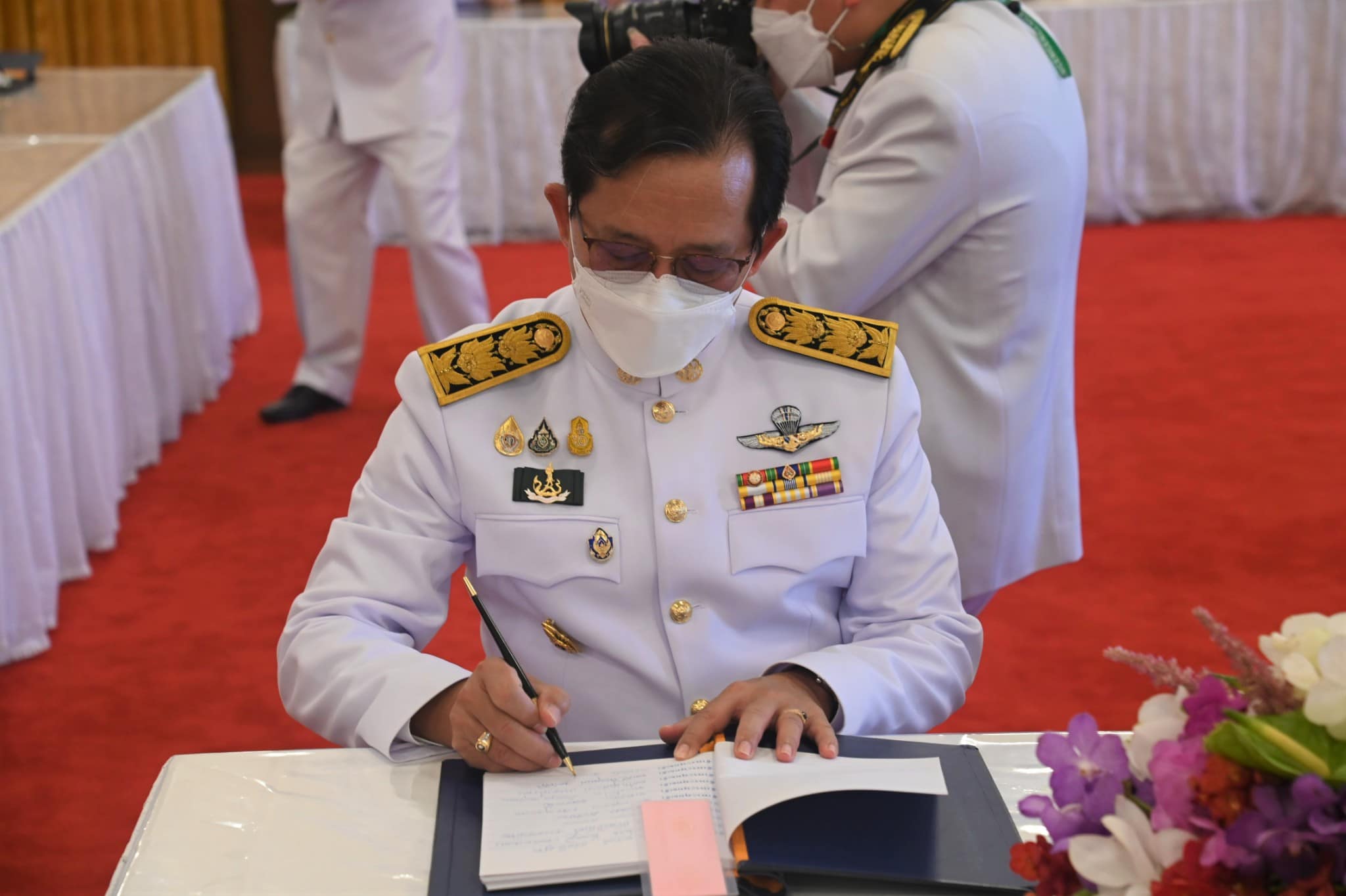 ๑๒ สิงหาคม ๒๕๖๕ ลงนามถวายพระพร..ชมภาพ