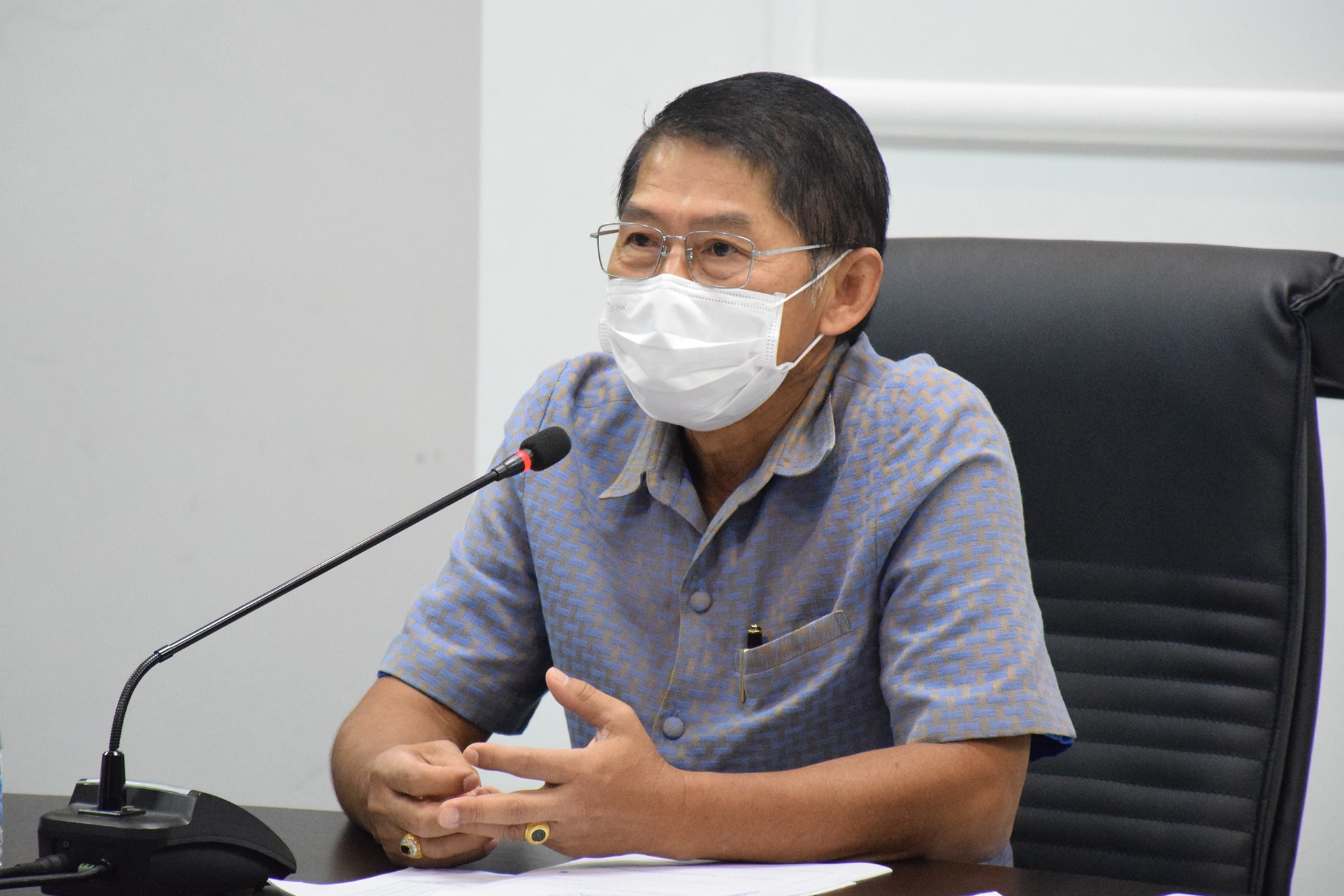 นายประพันธ์ ลีปายะคุณ รองอธิบด..ชมภาพ