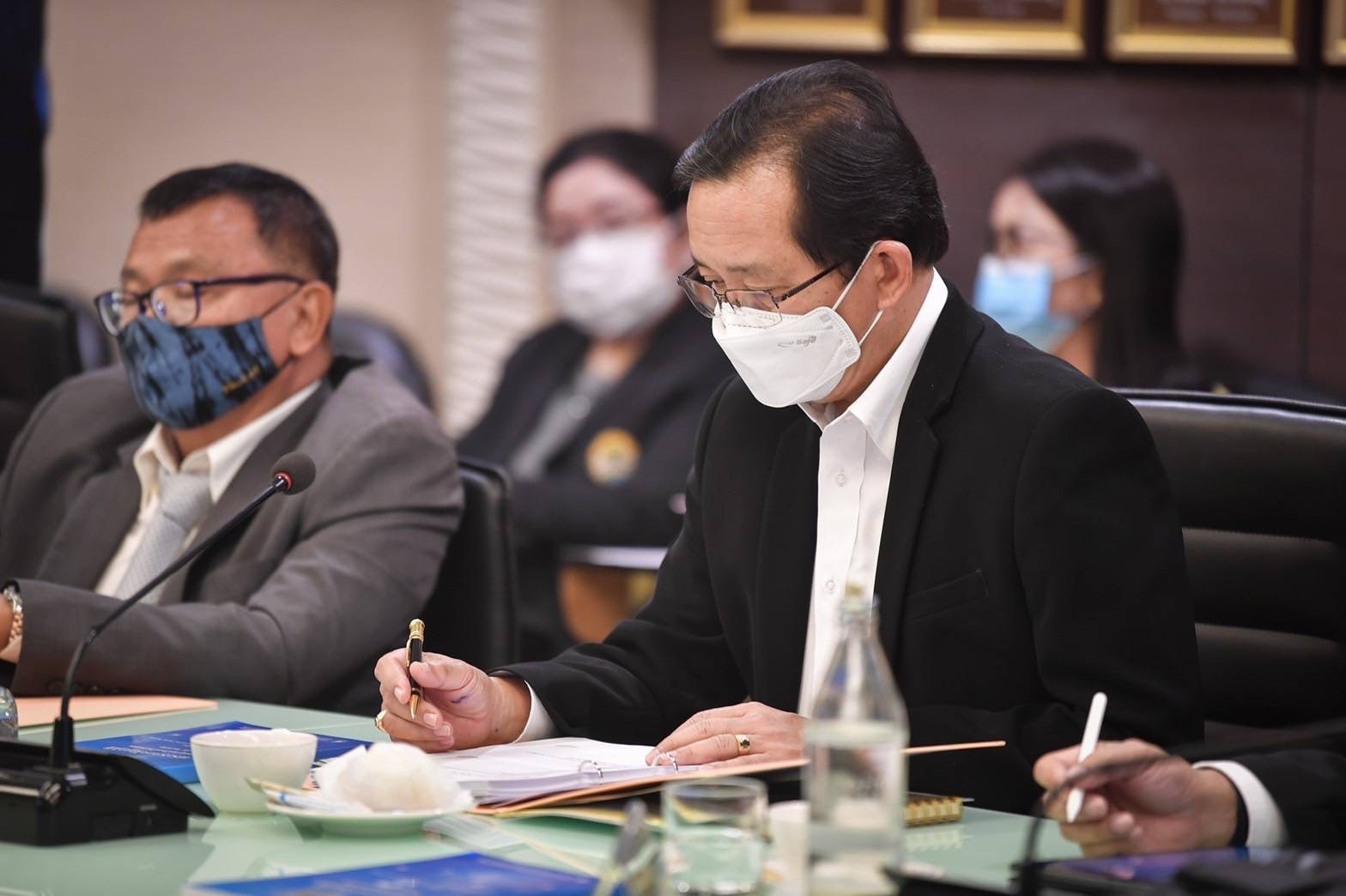 นายเฉลิมชัย สุวรรณรักษ์ อธิบดี..ชมภาพ