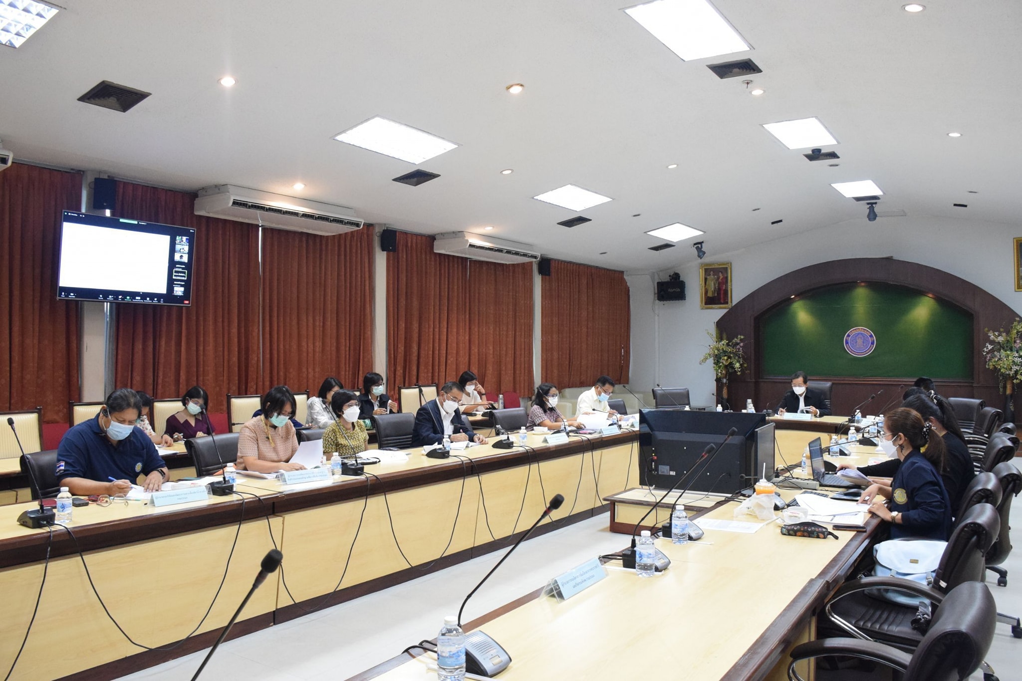 เข้าร่วมประชุมคณะกรรมการฟื้นฟู..ชมภาพ