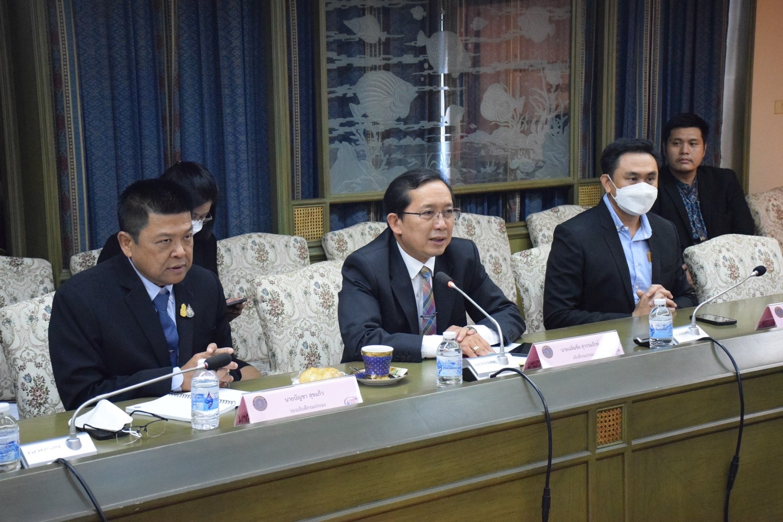 การประชุมคณะอนุกรรมการแก้ไขปัญ..ชมภาพ