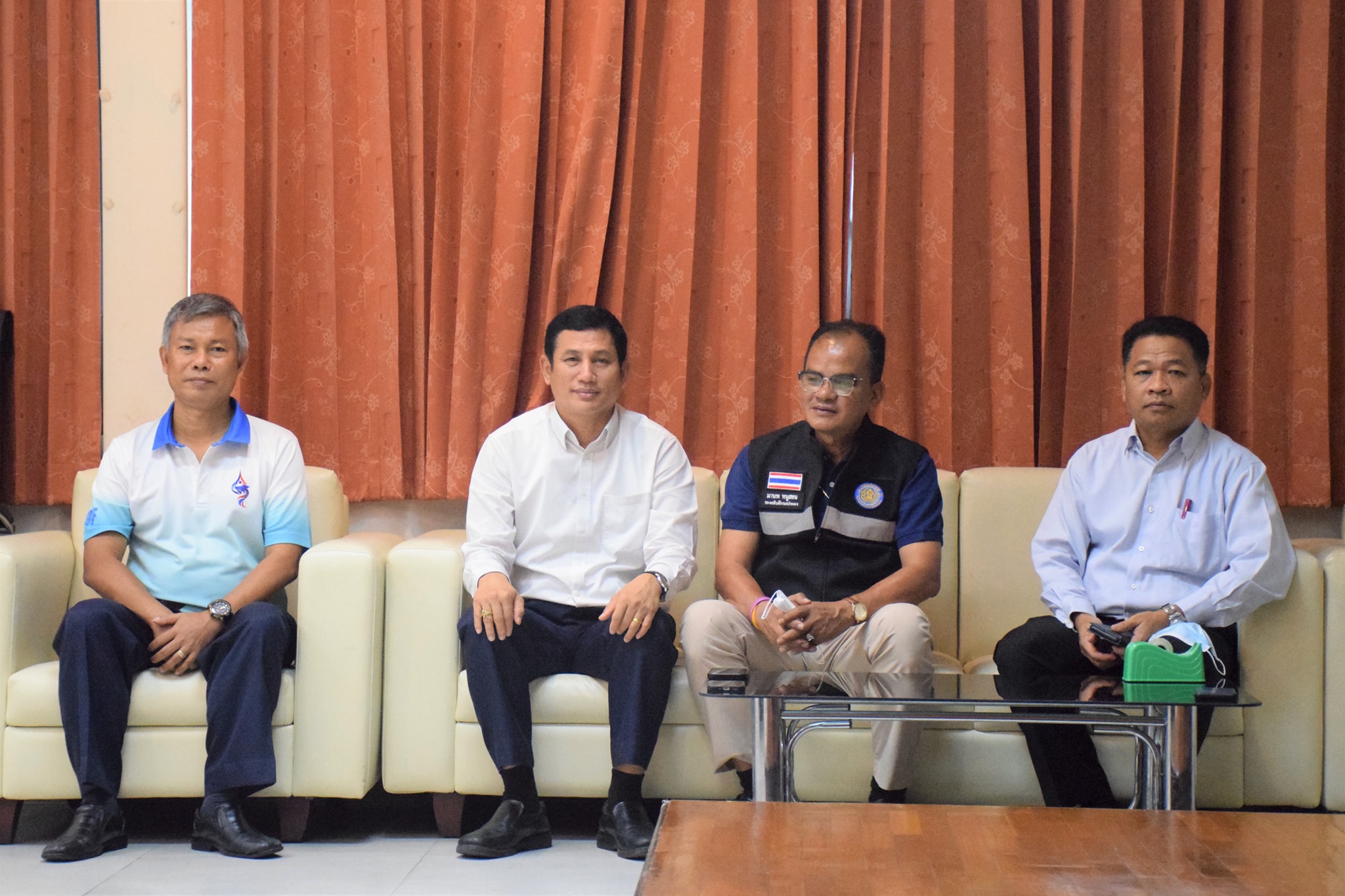 เข้าตรวจสอบความเรียบร้อยและกำก..ชมภาพ