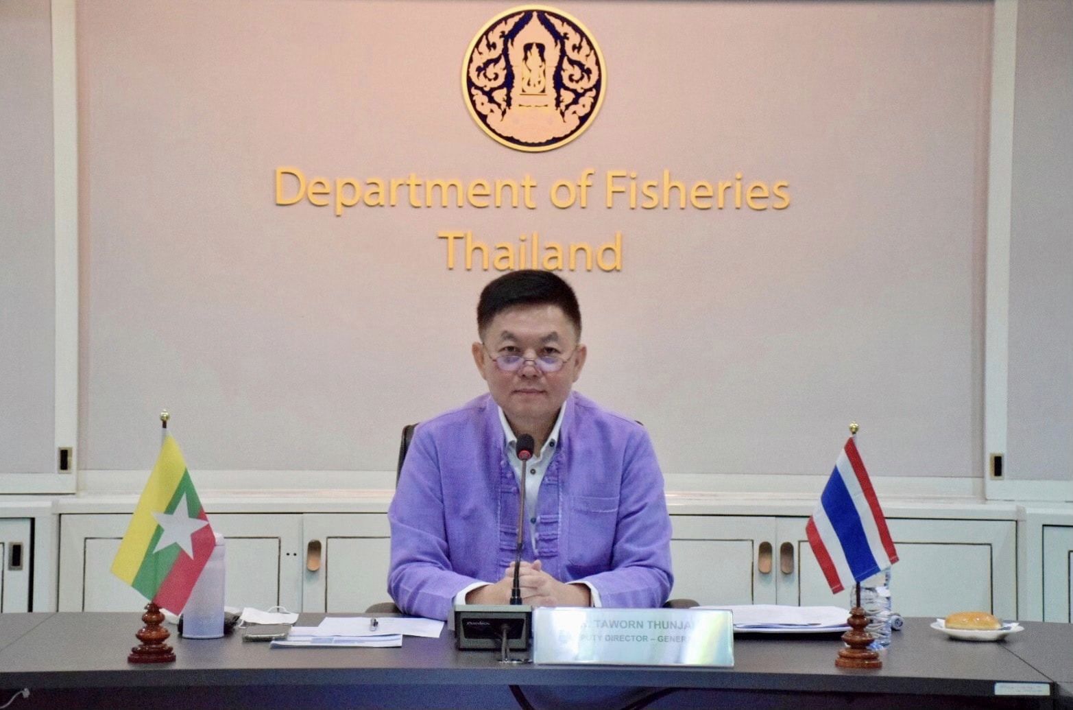 นายถาวร ทันใจ รองอธิบดีกรมประม..ชมภาพ
