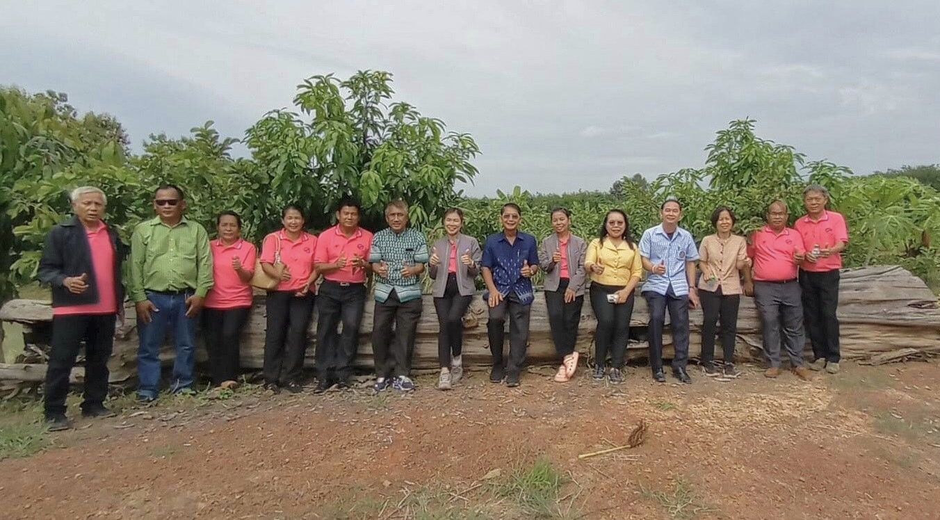 ลงพื้นที่ตรวจราชการติดตามงานด้..ชมภาพ