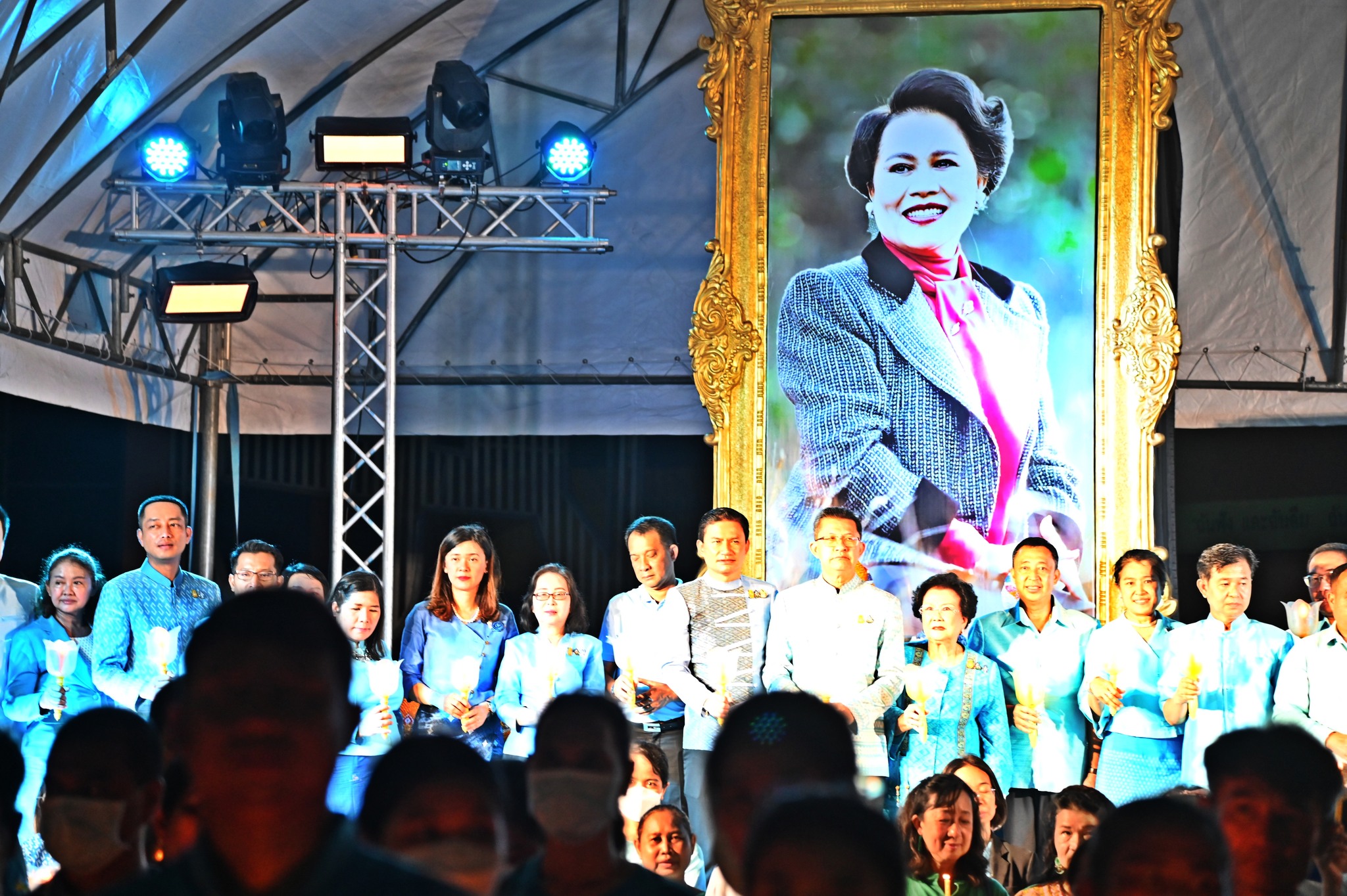 ๑๒ สิงหาคม ๒๕๖๖ พิธีถวายพานพุ่..ชมภาพ