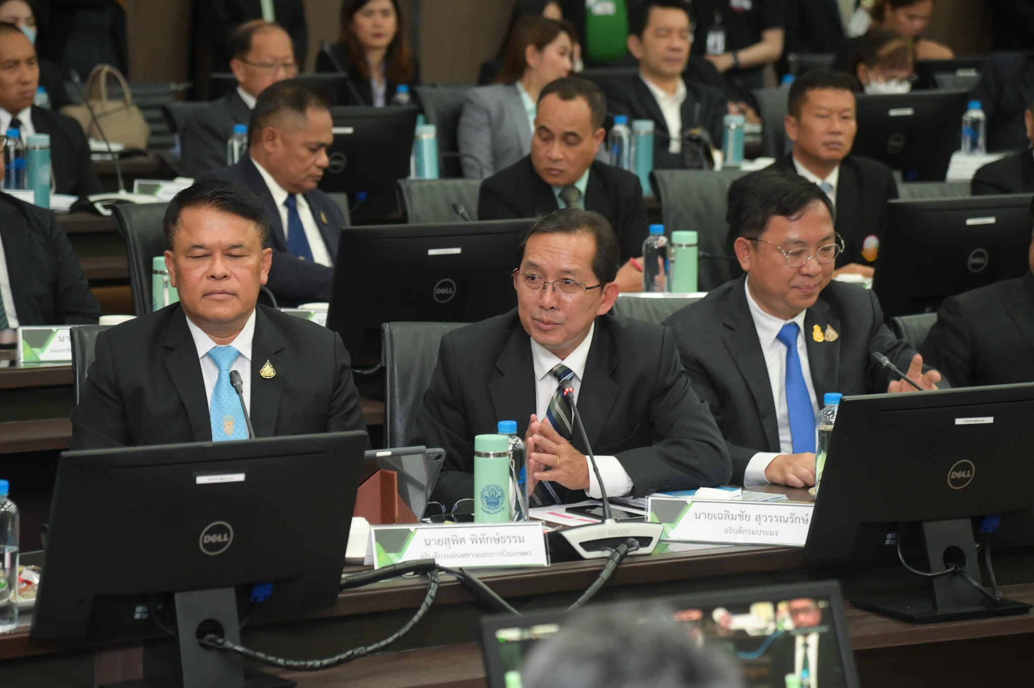 ณ กรมชลประทาน สามเสน กรุงเทพฯ ..ชมภาพ