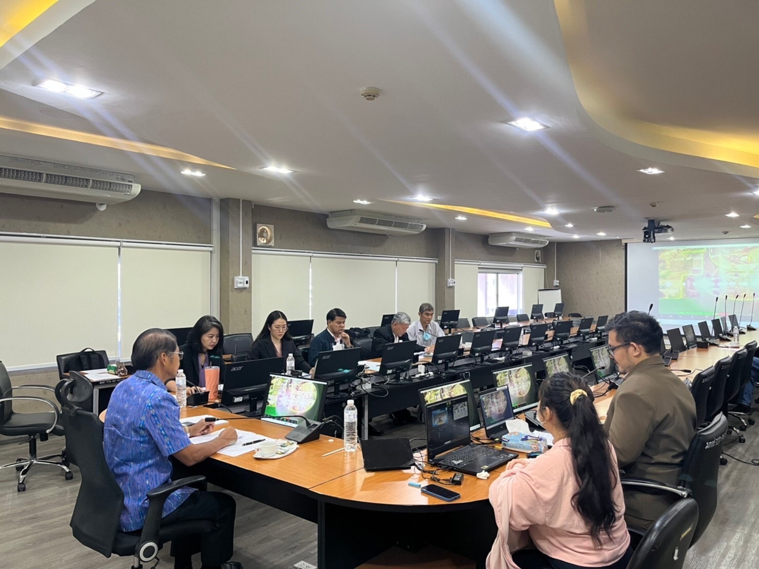 ณ ห้องประชุม 351 สำนักงานมาตรฐ..ชมภาพ