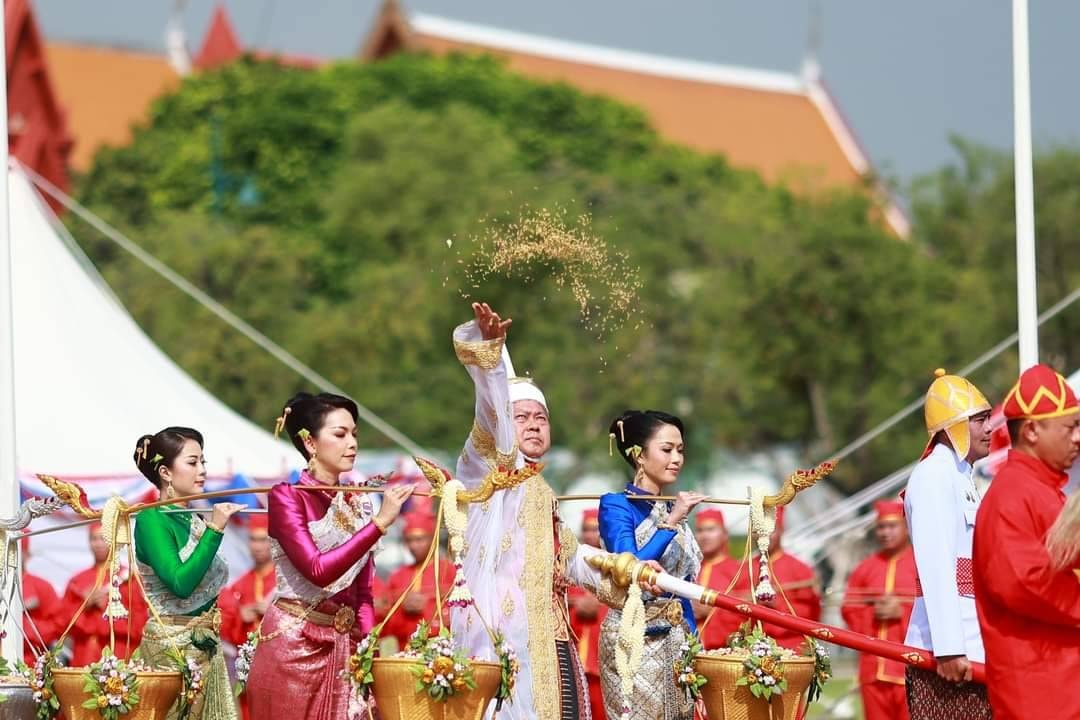 ณ มลฑลพิธีท้องสนามหลวง กรุงเทพ..ชมภาพ