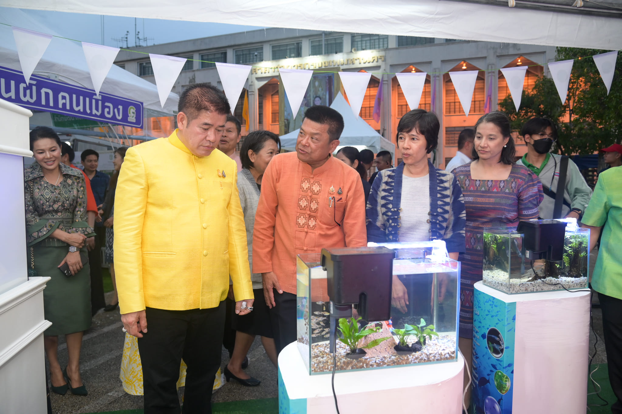 กรมประมง…ชวนช็อป ชิม ชม สินค้า..ชมภาพ