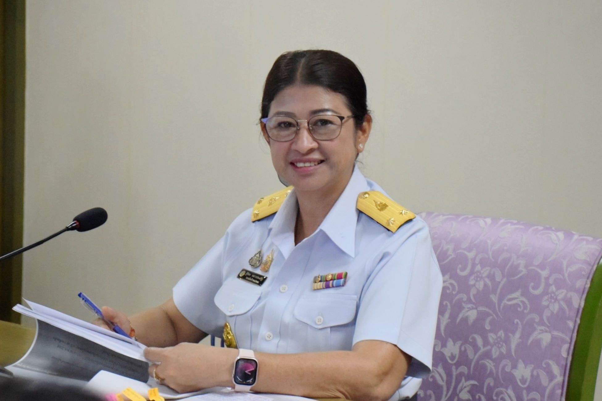 การประชุมคณะกรรมการขับเคลื่อนก..ชมภาพ