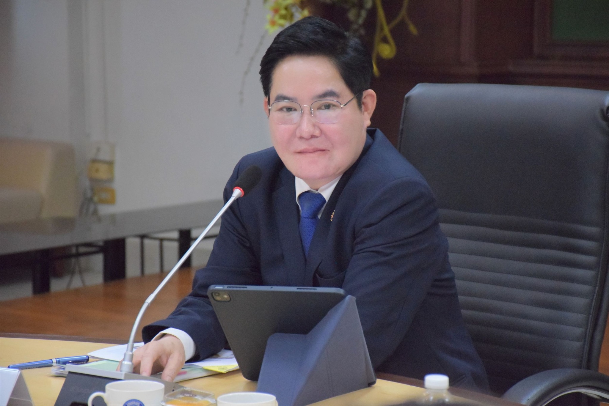 การประชุมคณะกรรมการบริหารจัดกา..ชมภาพ
