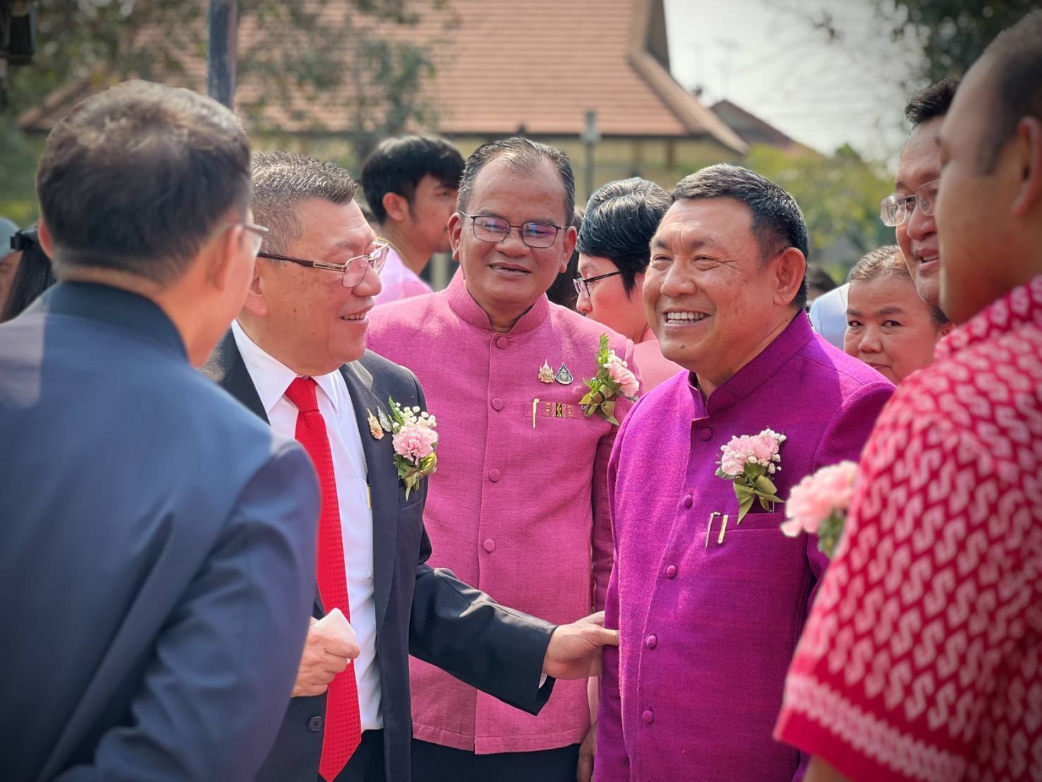  ร่วมเป็นเกียรติในพิธีลงนามบัน..ชมภาพ