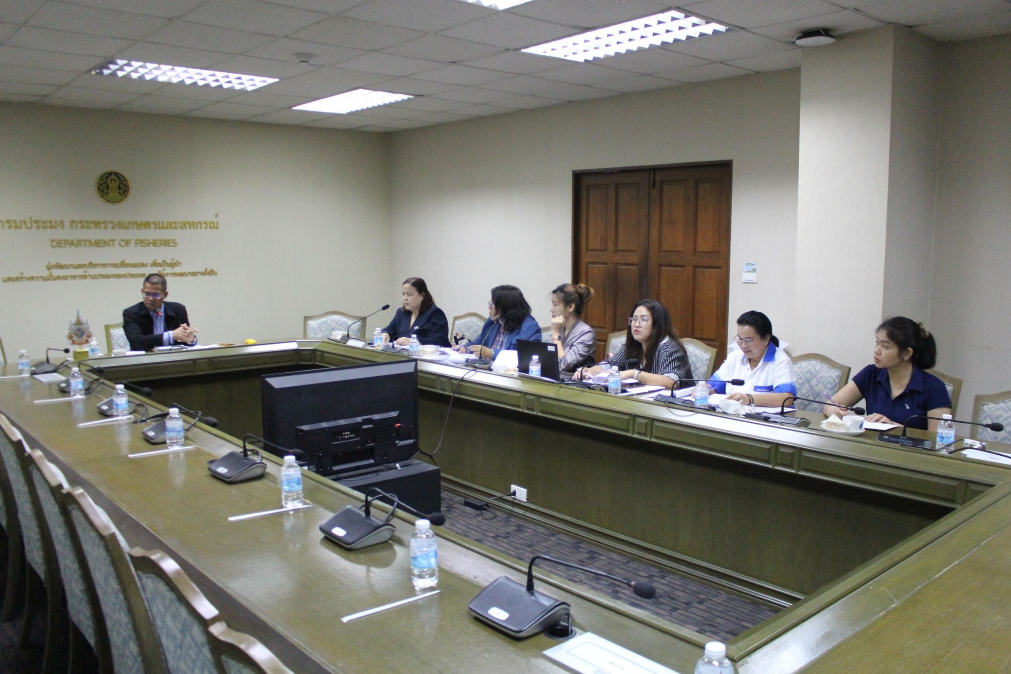 ประชุมคณะทำงานพิจารณาการสมัครร..ชมภาพ