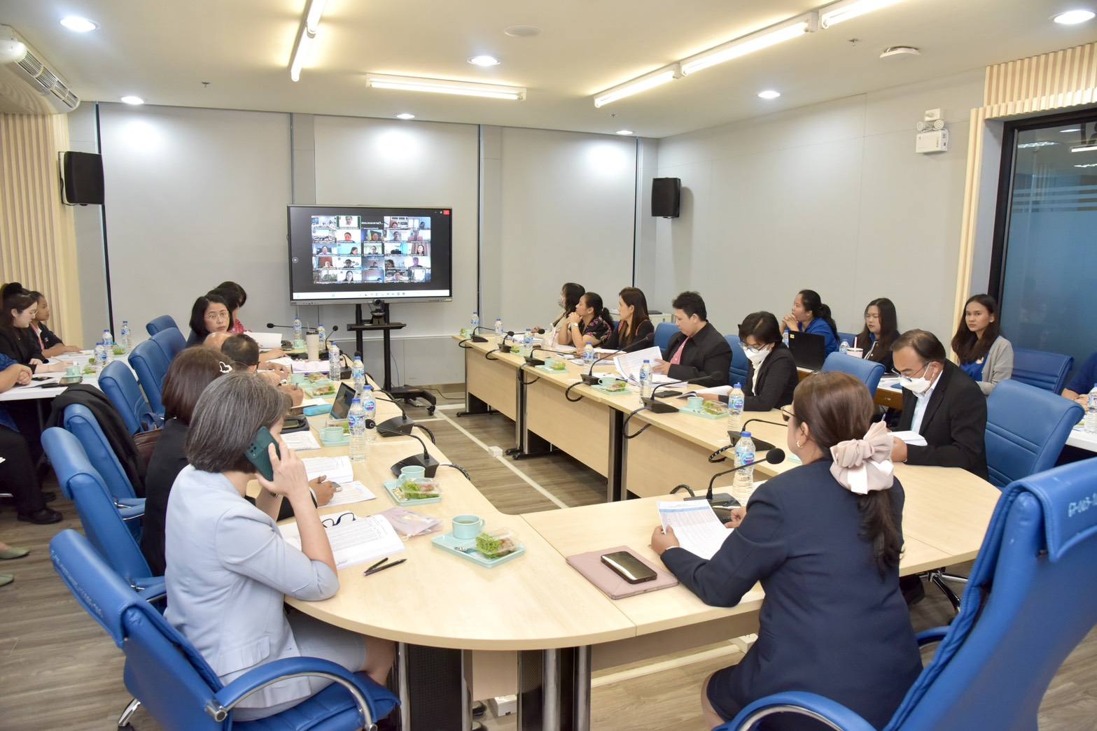 การประชุมคณะกรรมการบริหารเงินท..ชมภาพ