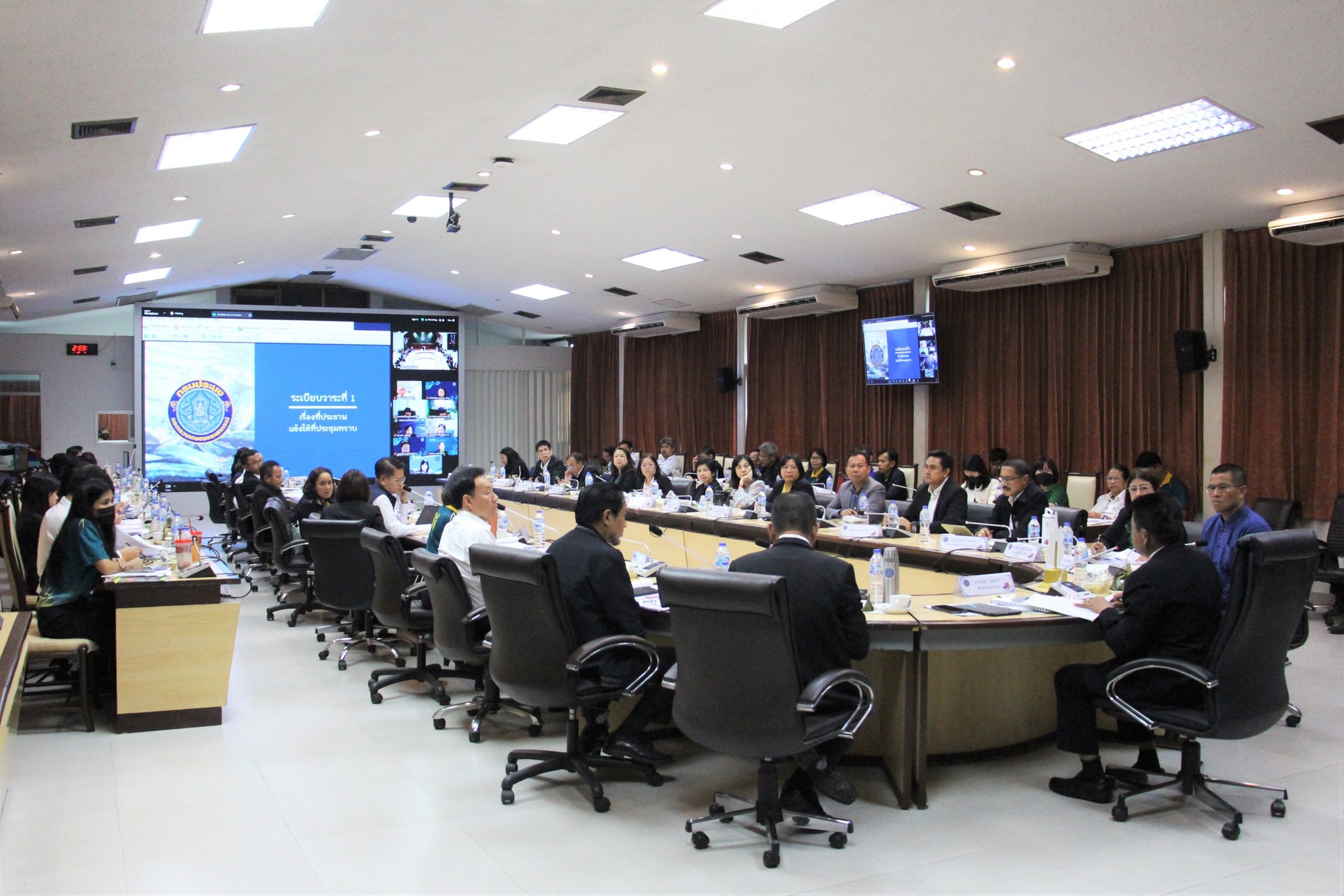 การประชุมผู้บริหารกรมประมง ครั..ชมภาพ