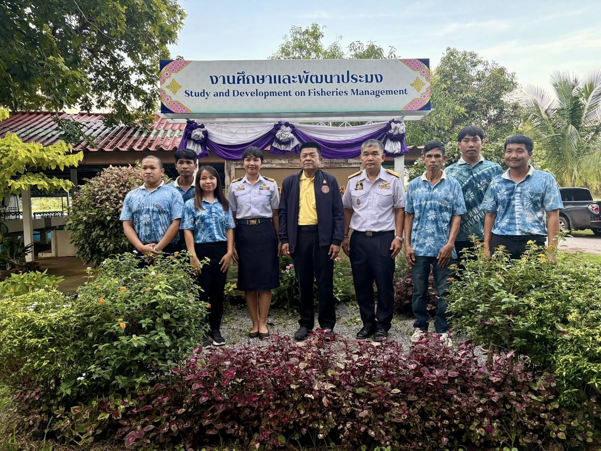 ลงพื้นที่ตรวจเยี่ยมและตรวจราชก..ชมภาพ