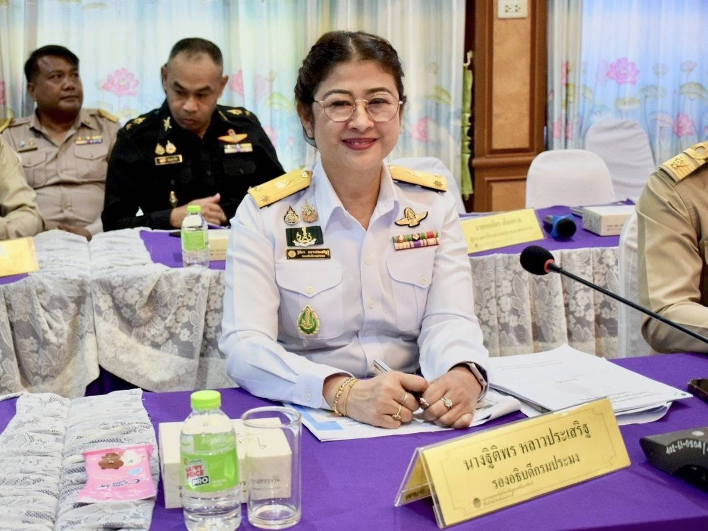 ลงพื้นที่ติดตามความคืบหน้าการพ..ชมภาพ