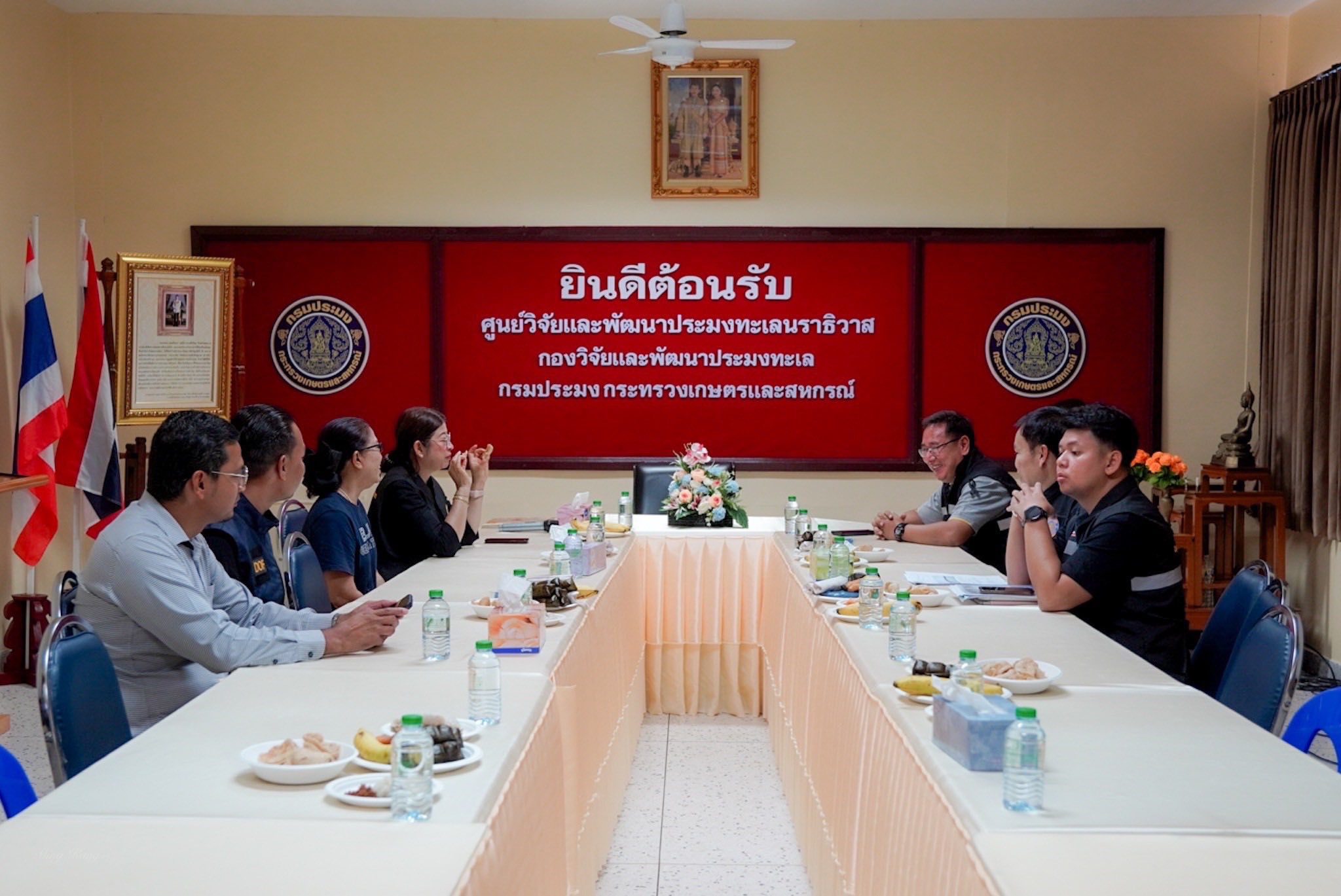  ตรวจเยี่ยมการดำเนินงานของศูนย..ชมภาพ