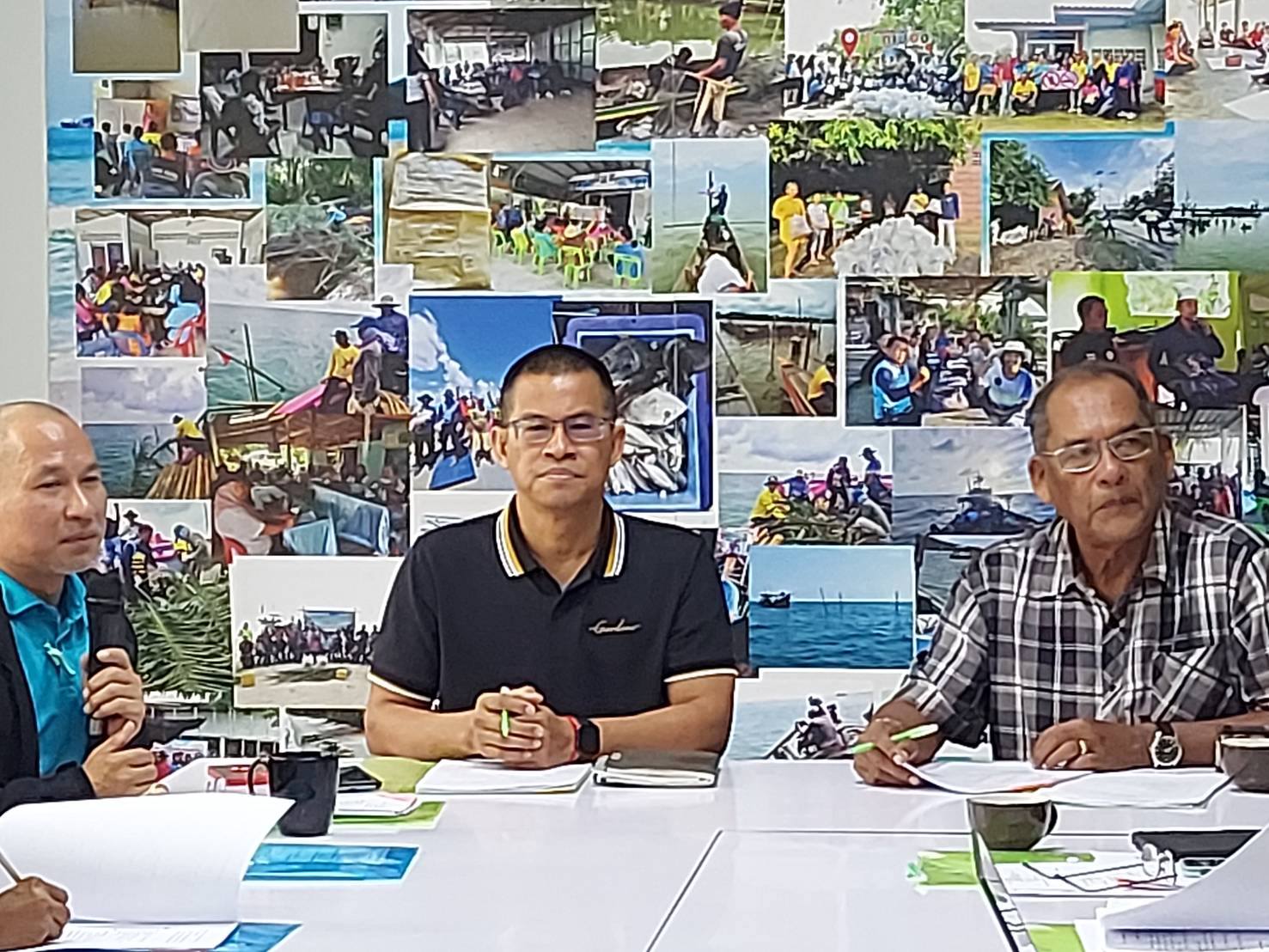 เข้าร่วมประชุมคณะกรรมการบริหาร..ชมภาพ