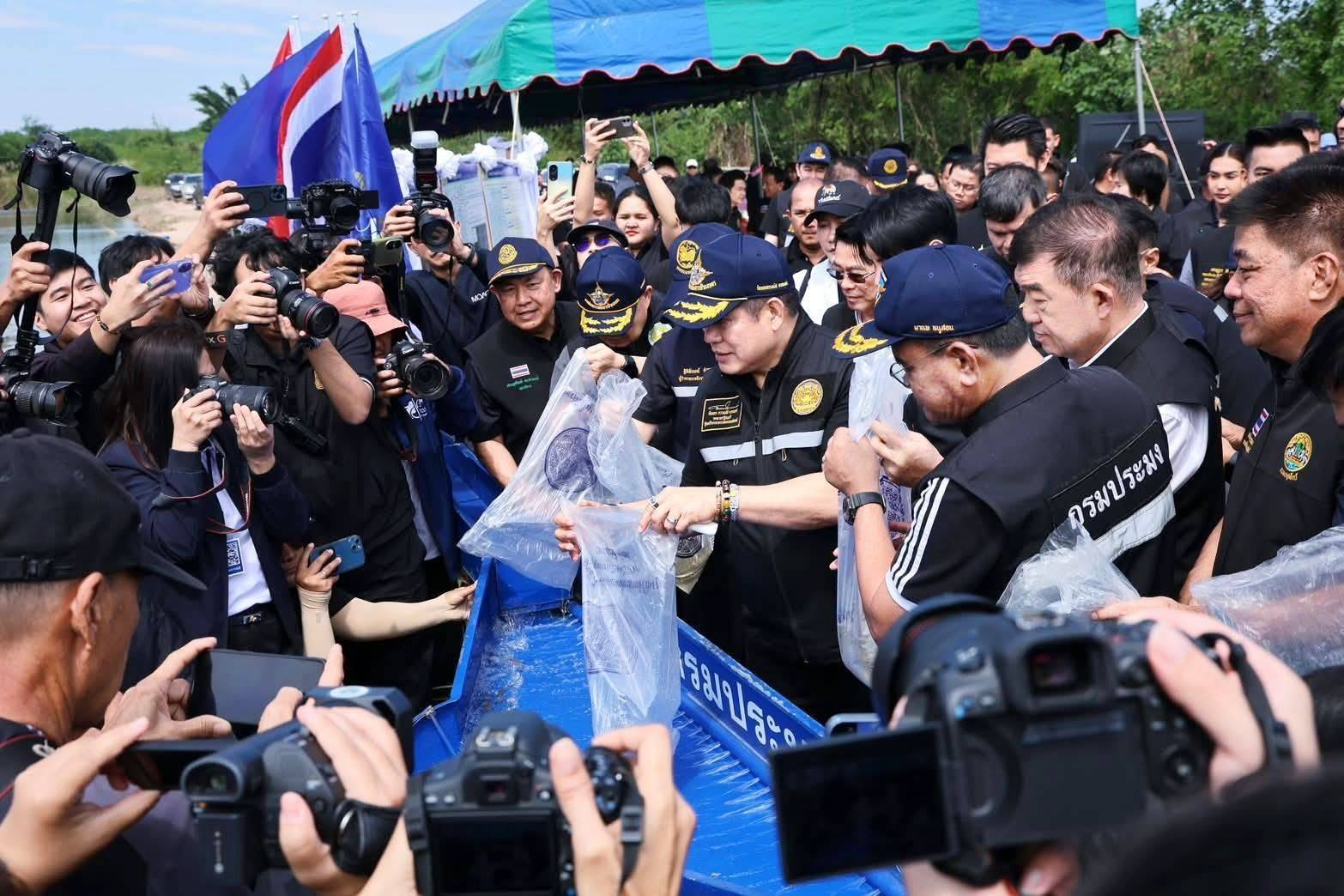  ร่วมติดตามรองนายกรัฐมนตรี และ