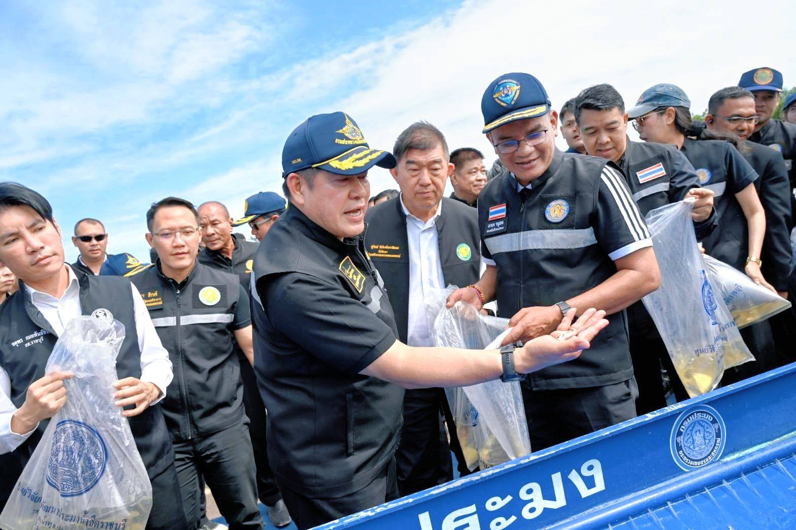  ร่วมติดตามรองนายกรัฐมนตรี และ..ชมภาพ